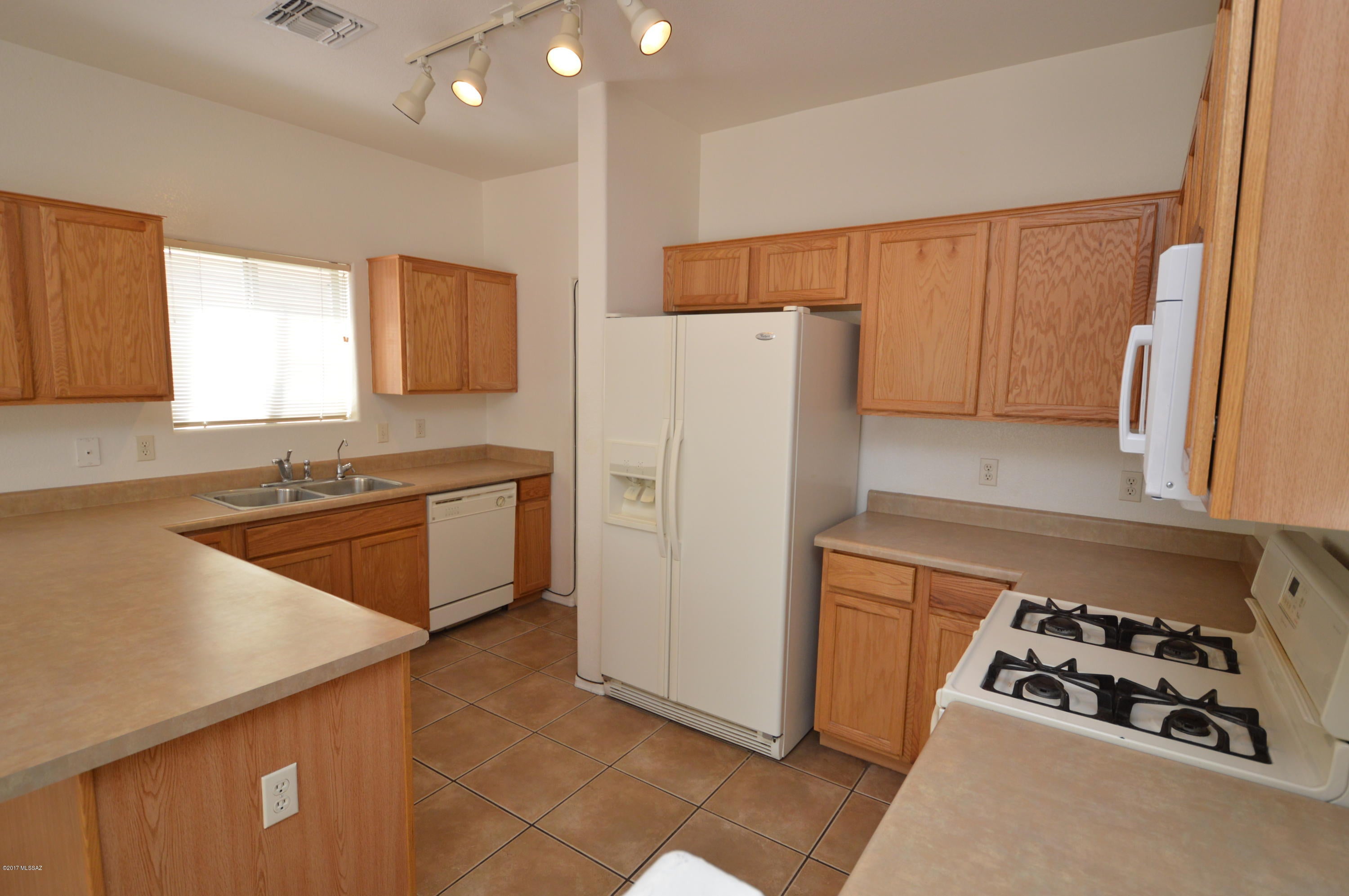 Unsubdivided - Residential Lease
