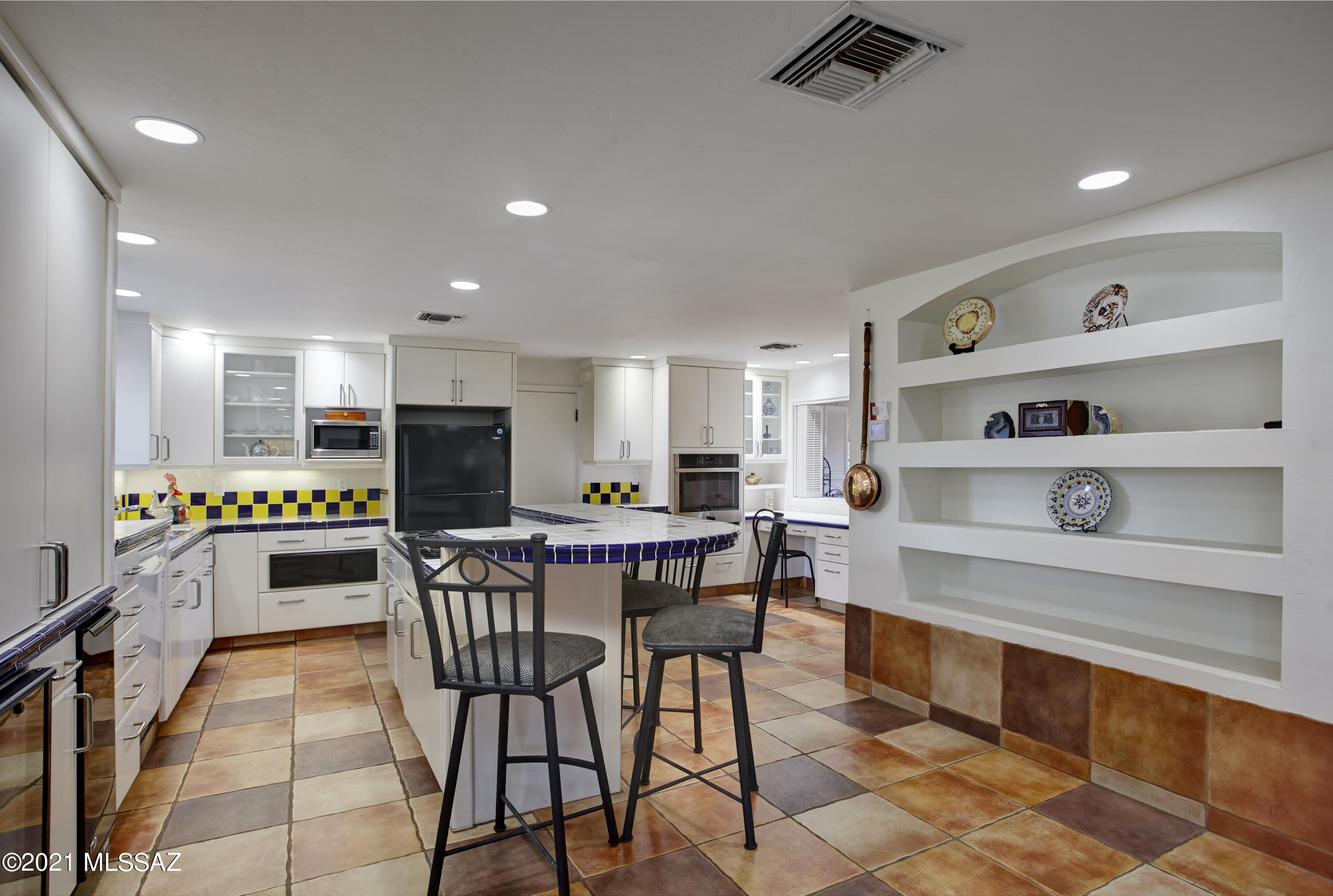 Country Club Estates NO. 1 - Residential