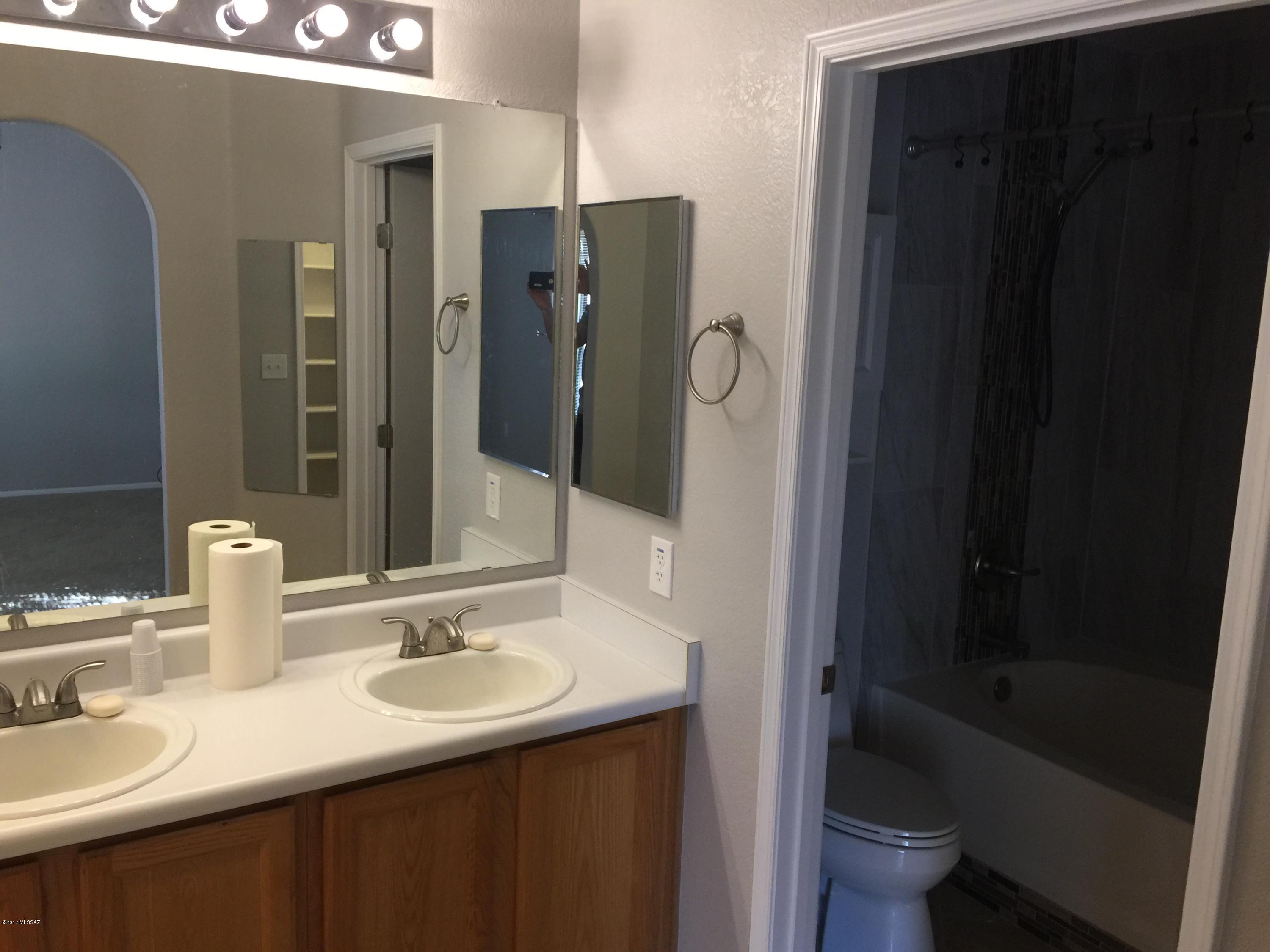 Elliott Homes At Rita Ranch (1-521) - Residential Lease