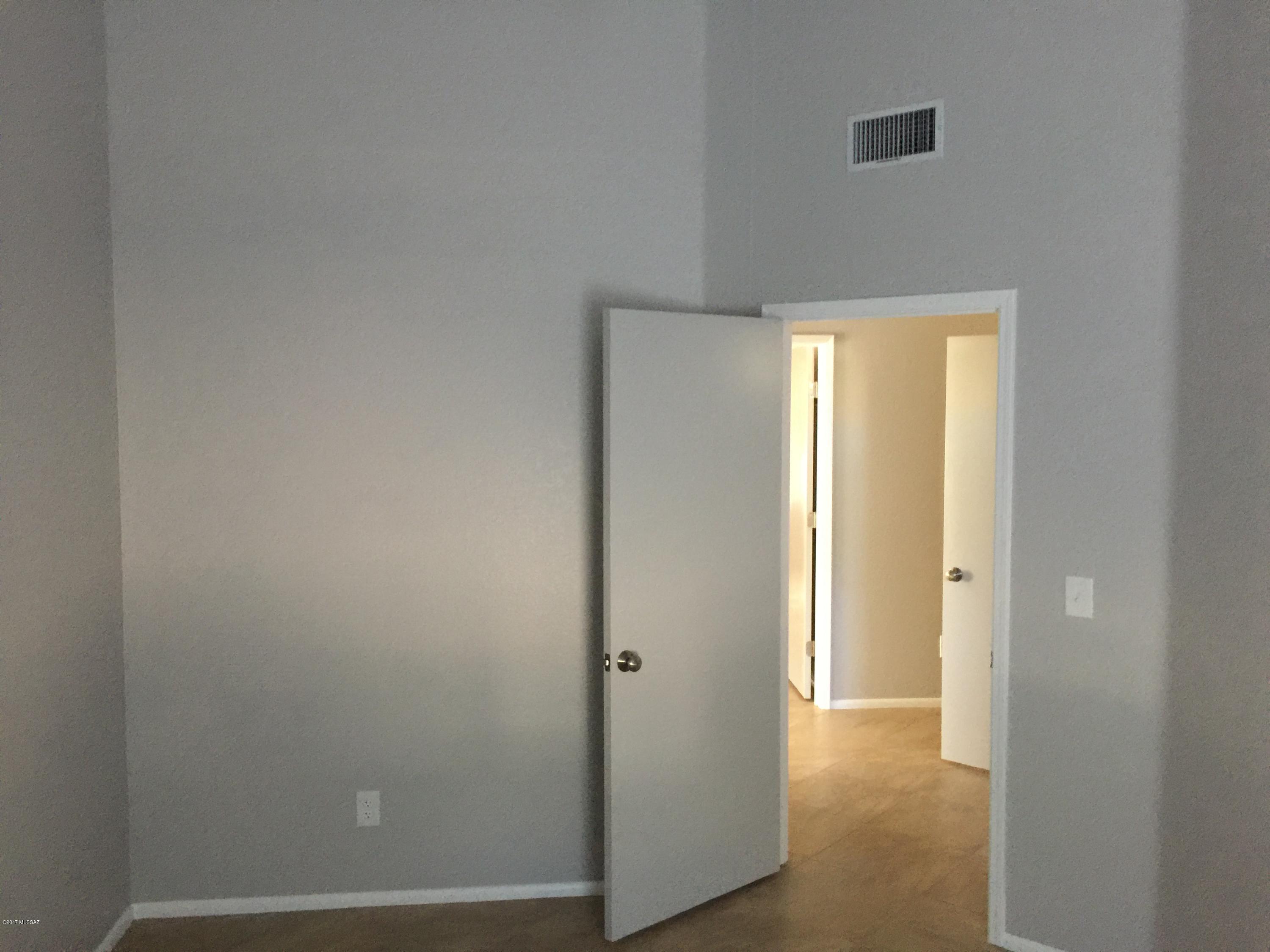 Elliott Homes At Rita Ranch (1-521) - Residential Lease