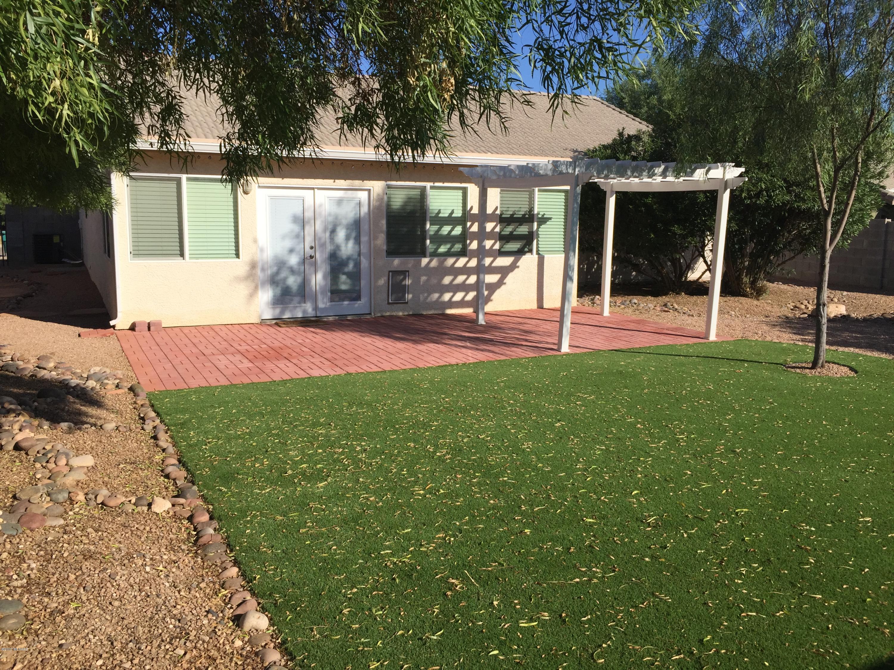 Elliott Homes At Rita Ranch (1-521) - Residential Lease