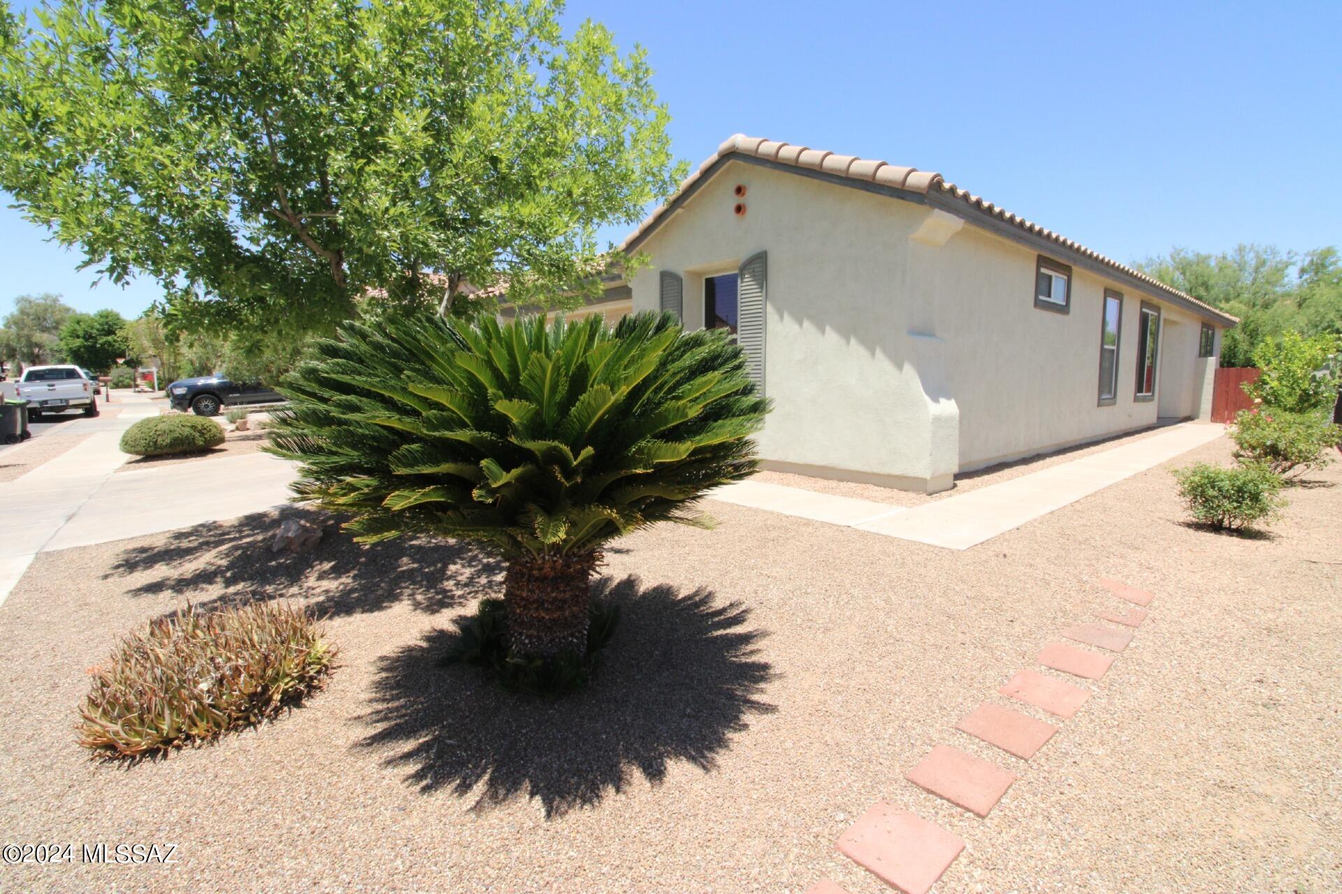 Presidio Del Cielo (1-425) - Residential Lease