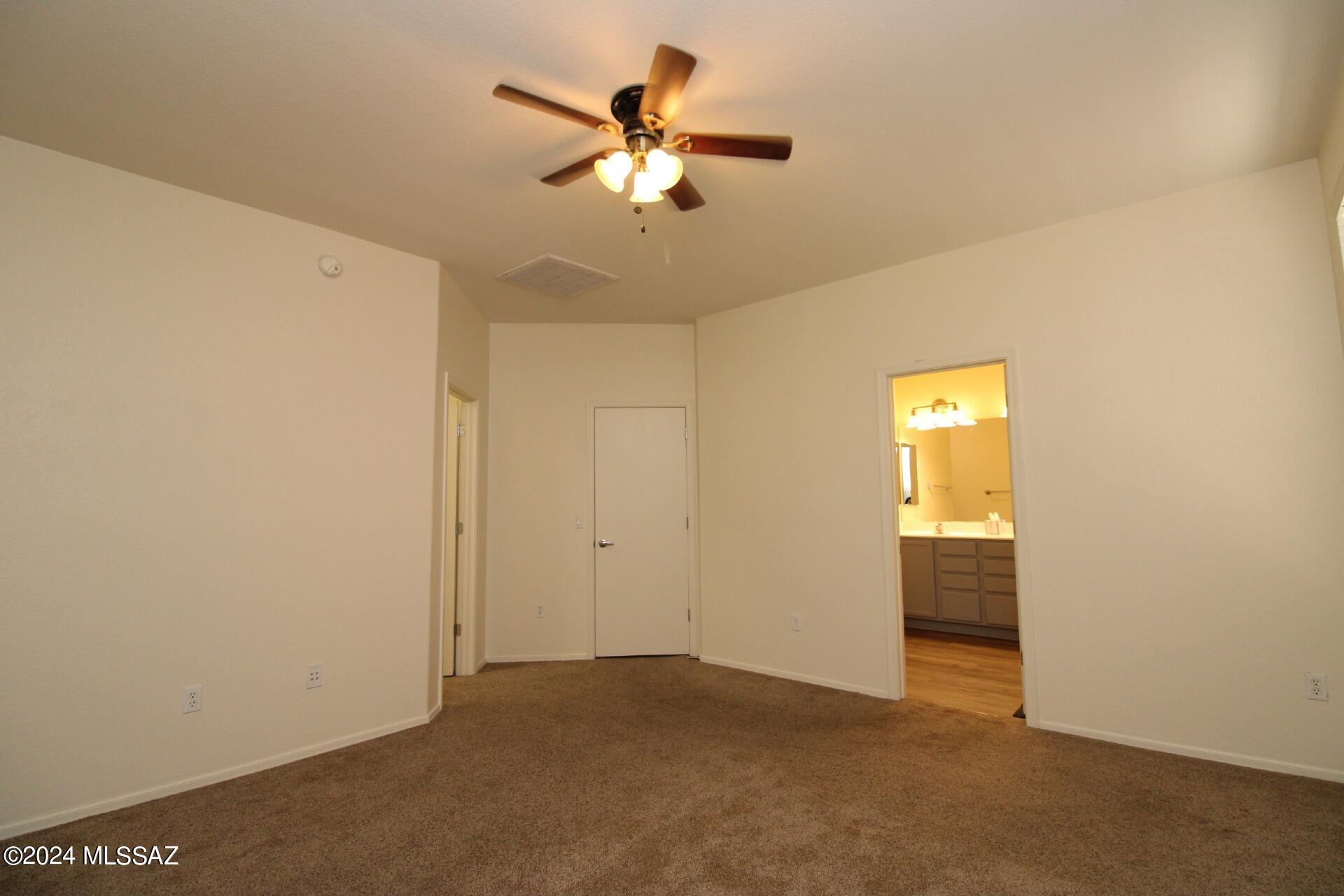 Presidio Del Cielo (1-425) - Residential Lease