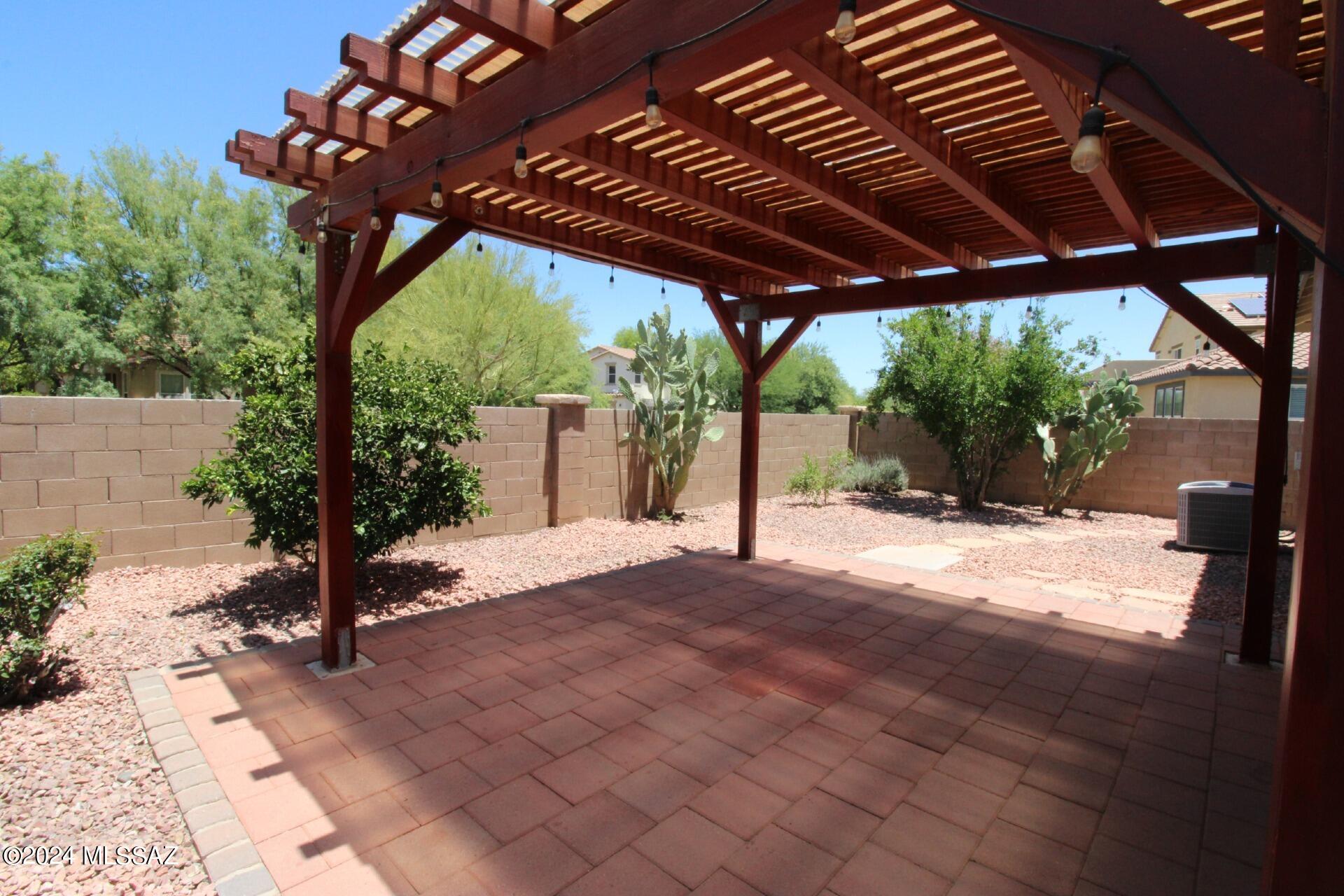 Presidio Del Cielo (1-425) - Residential Lease