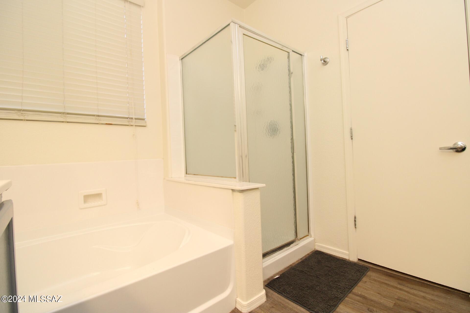 Presidio Del Cielo (1-425) - Residential Lease
