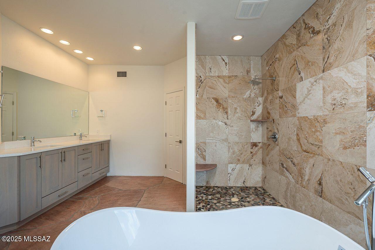 Kachina Hill (1-138) - Residential