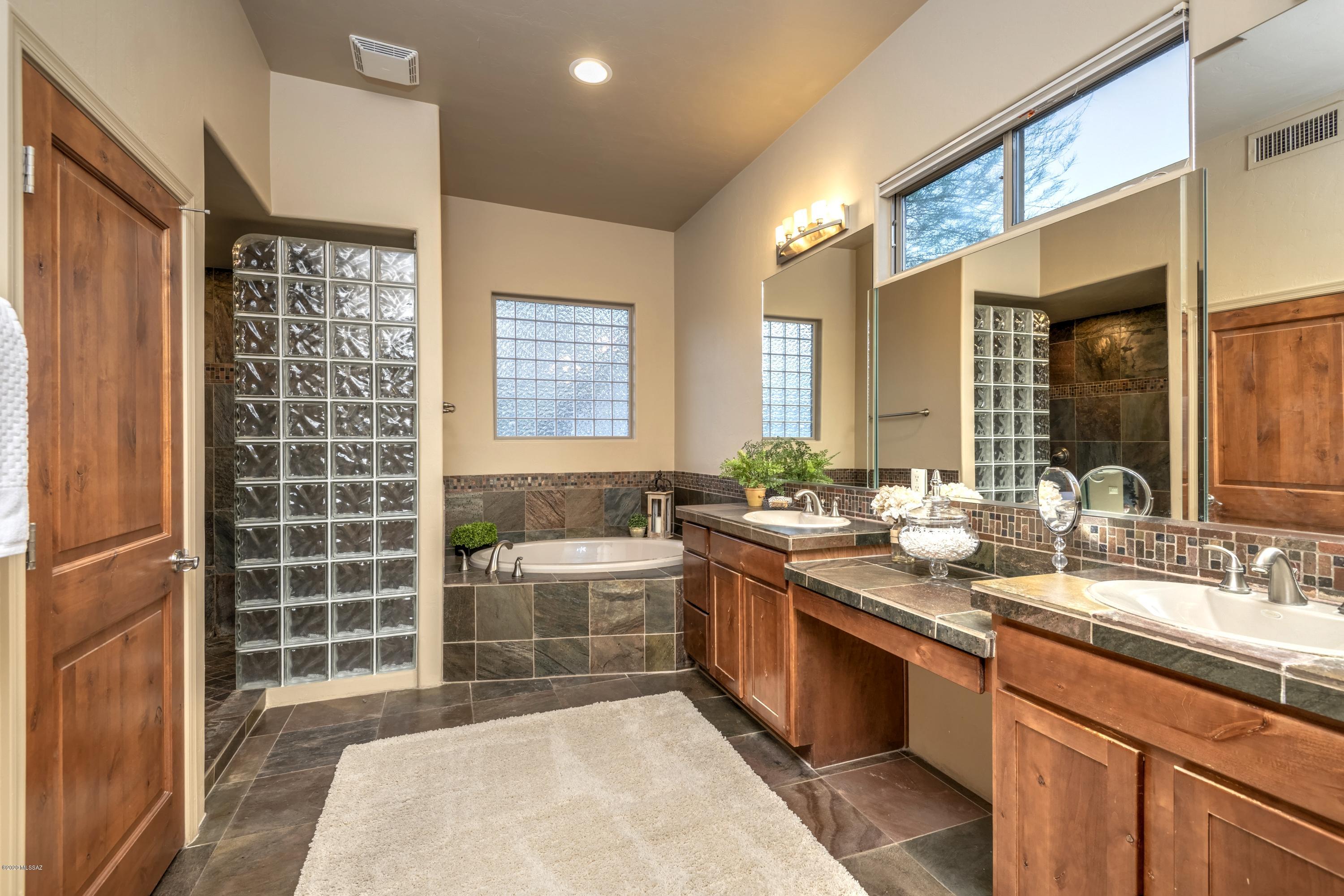 Sabino Highlands (1-20) - Residential