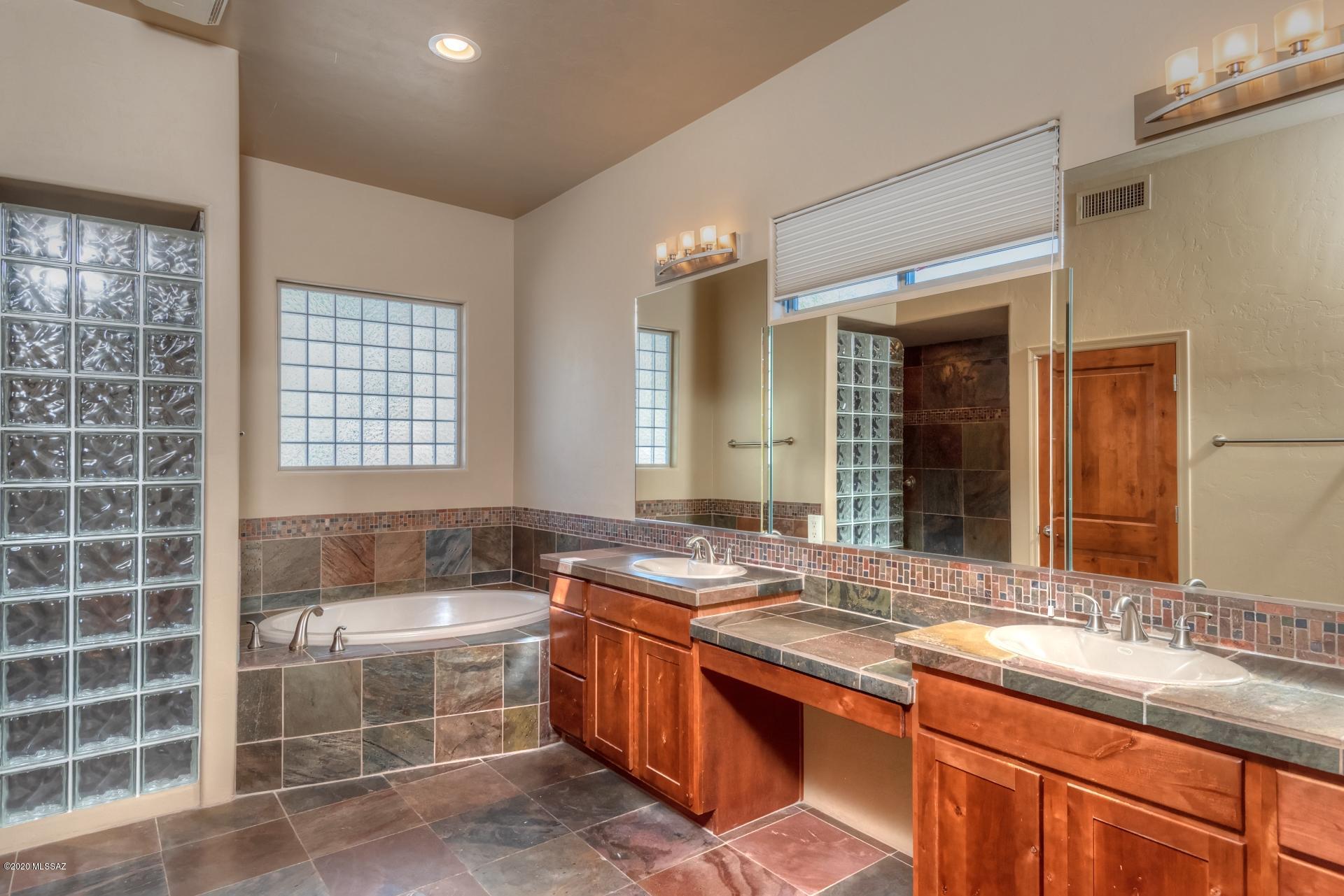 Sabino Highlands (1-20) - Residential