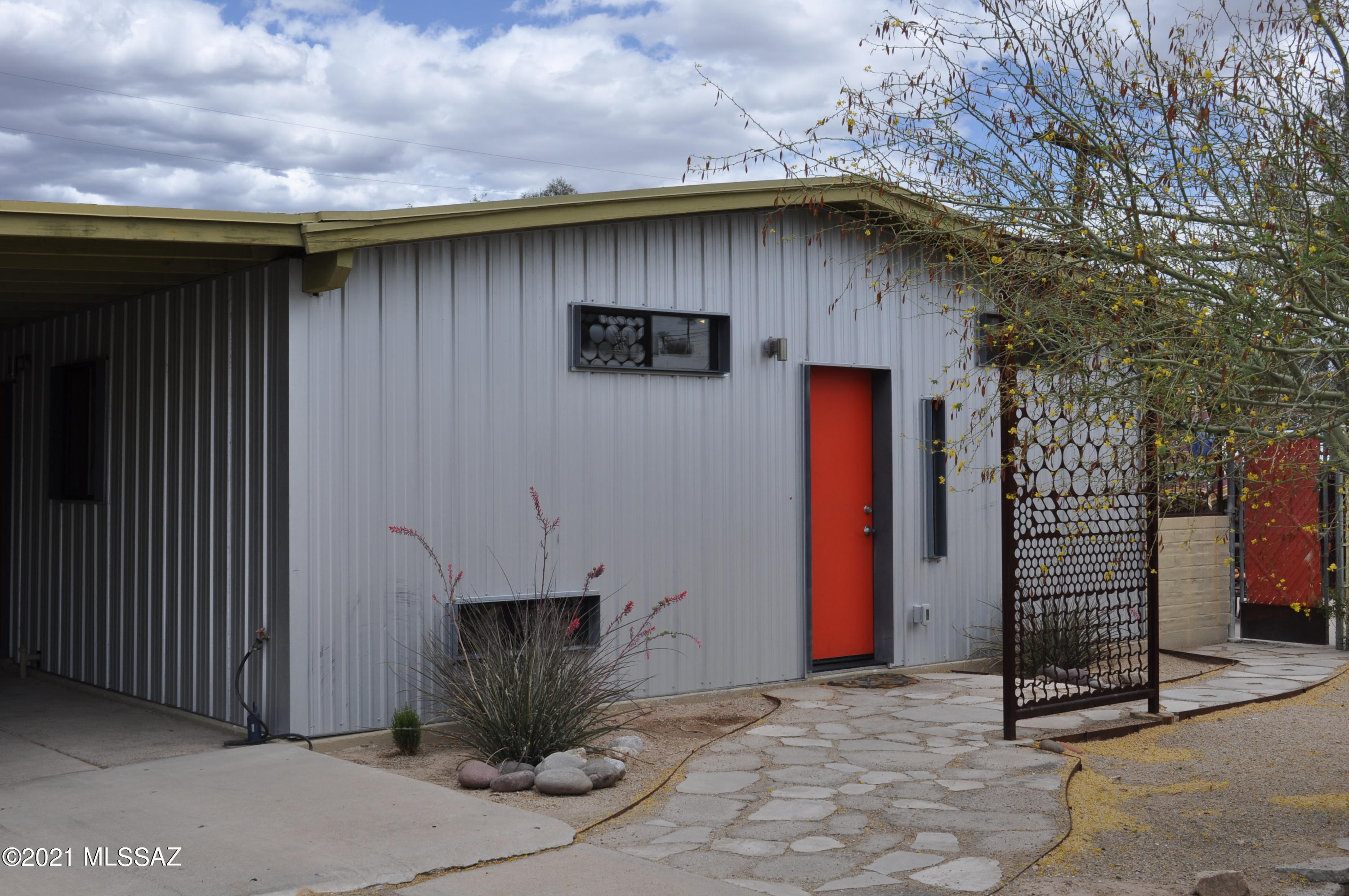 Glenn Aire - Residential