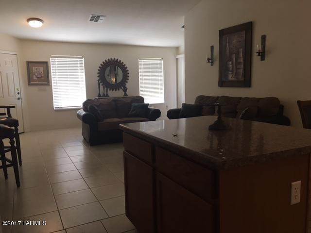 Tres Pueblos - Residential