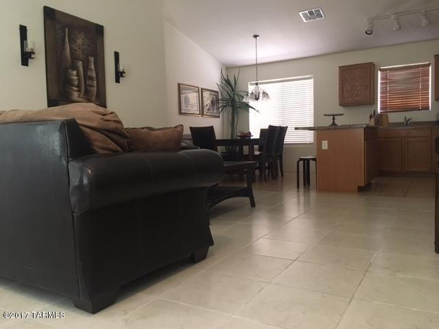 Tres Pueblos - Residential