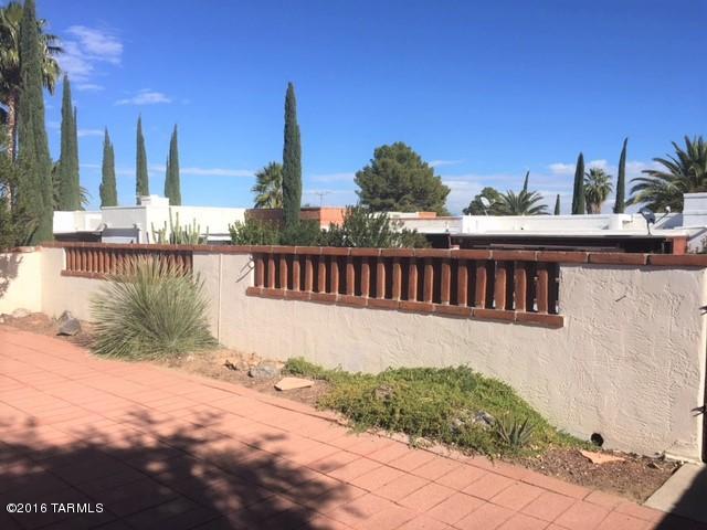 Green Valley Townhouses - Residential