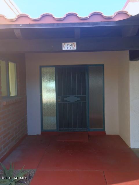 Green Valley Townhouses - Residential