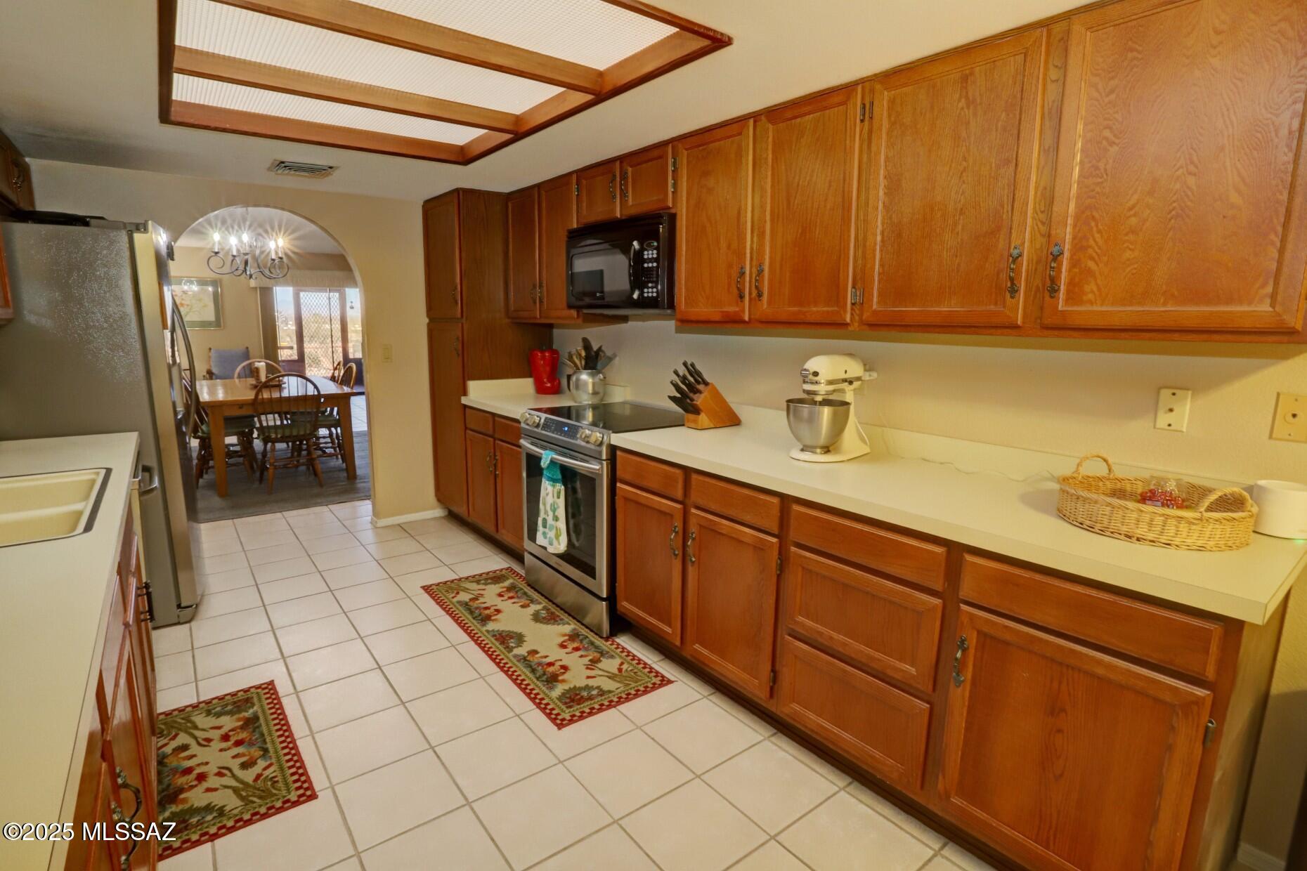 Canoa Hills Townhomes (65-143) - Residential