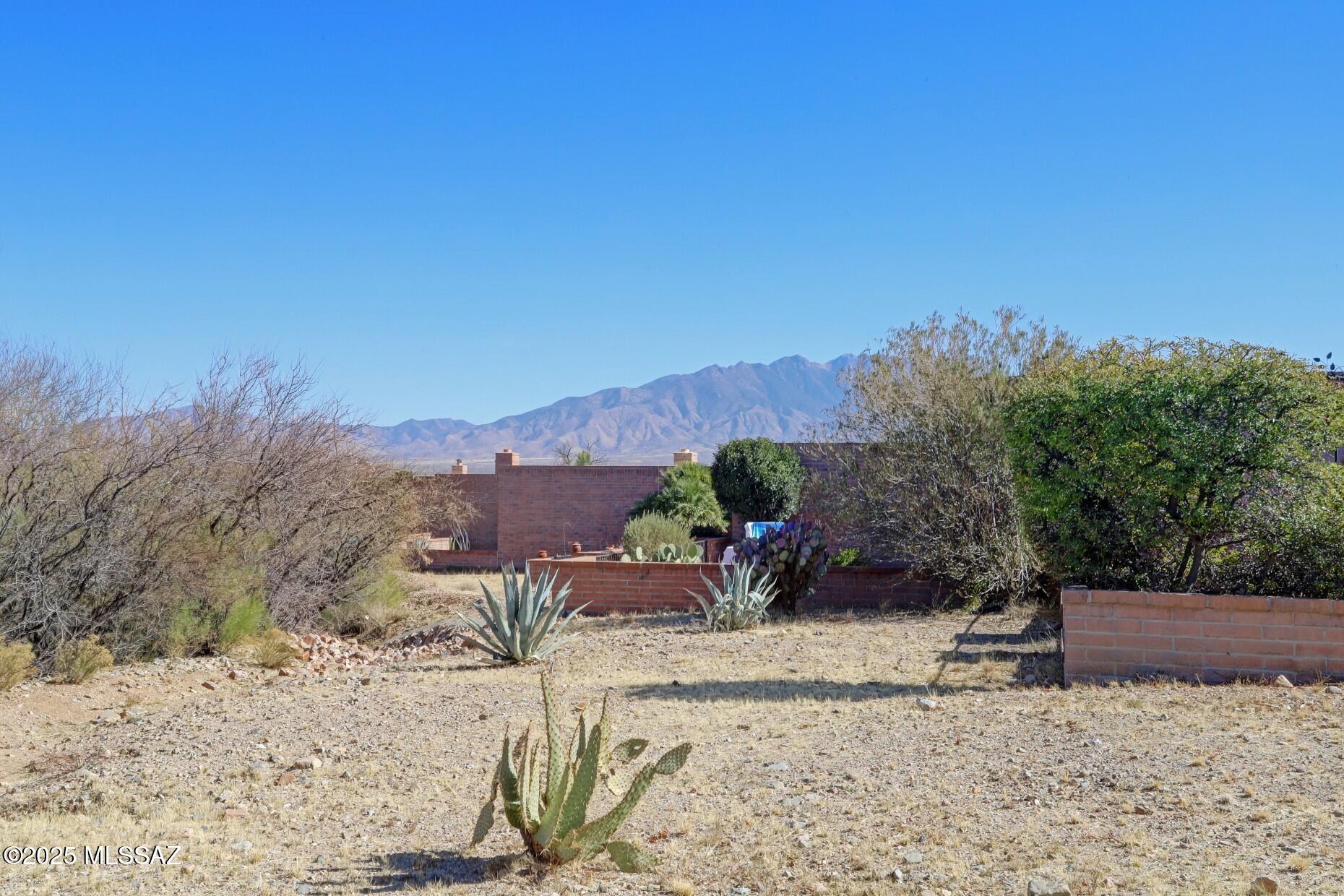 Canoa Hills Townhomes (65-143) - Residential