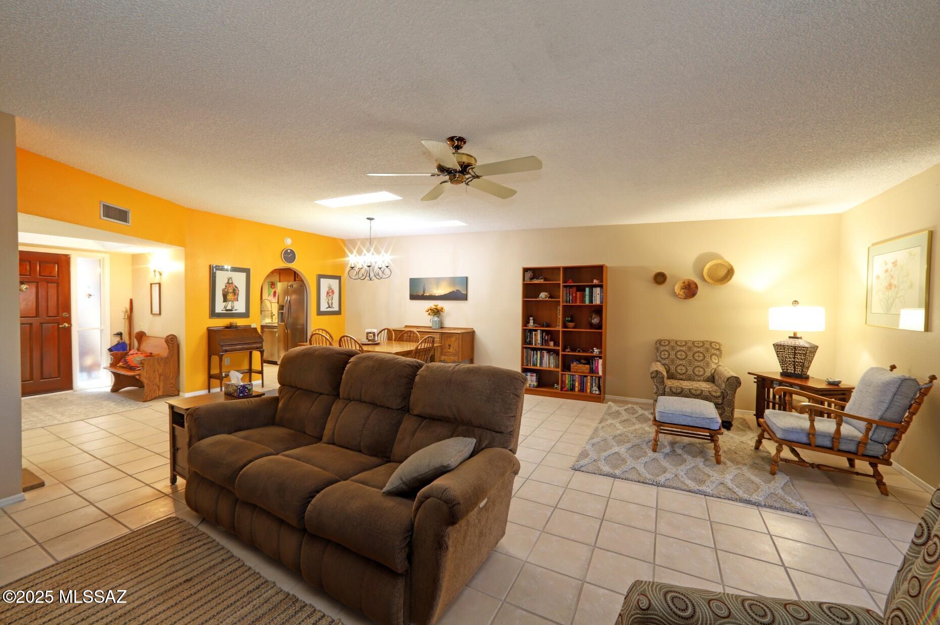 Canoa Hills Townhomes (65-143) - Residential