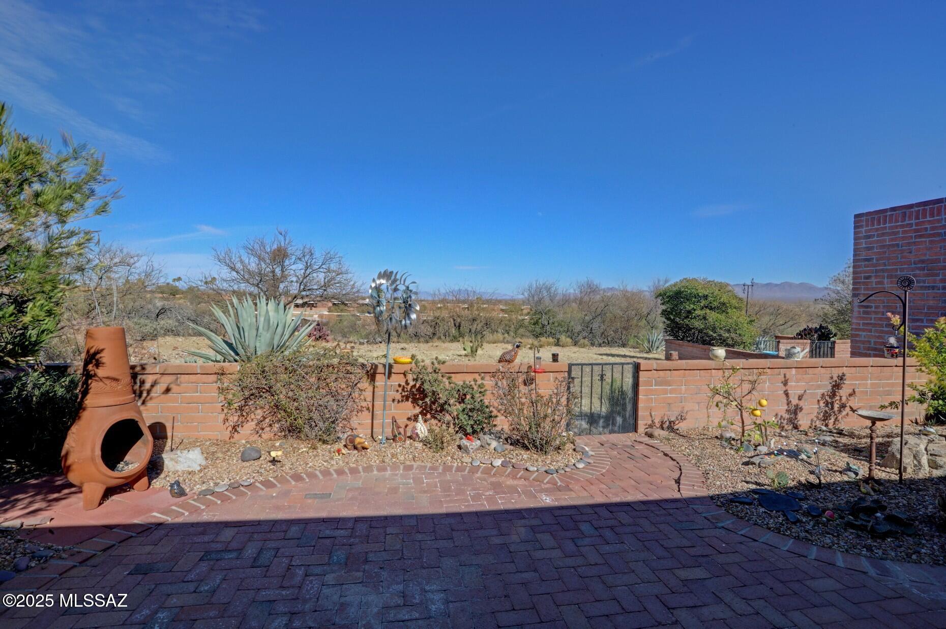 Canoa Hills Townhomes (65-143) - Residential