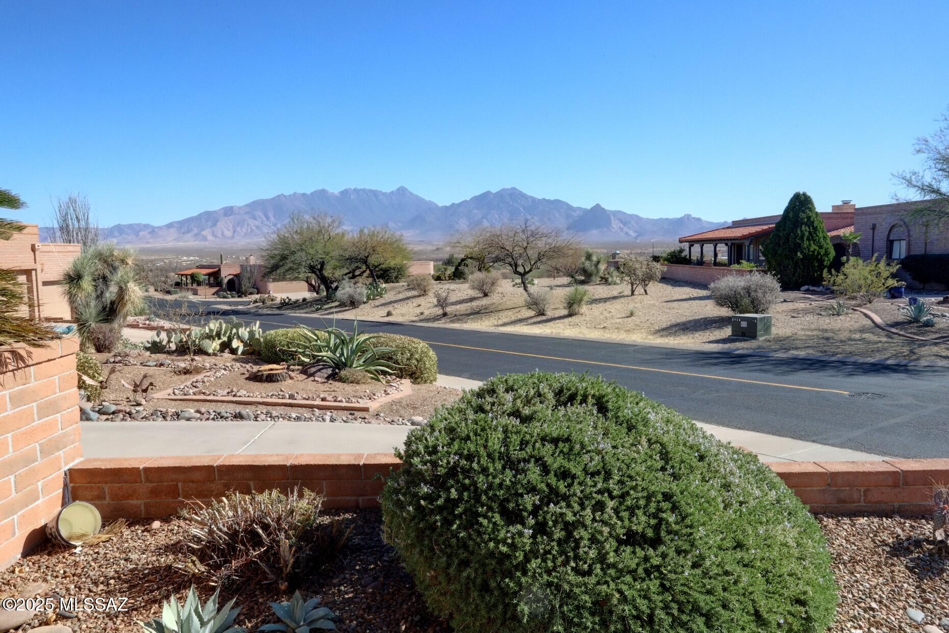 Canoa Hills Townhomes (65-143) - Residential