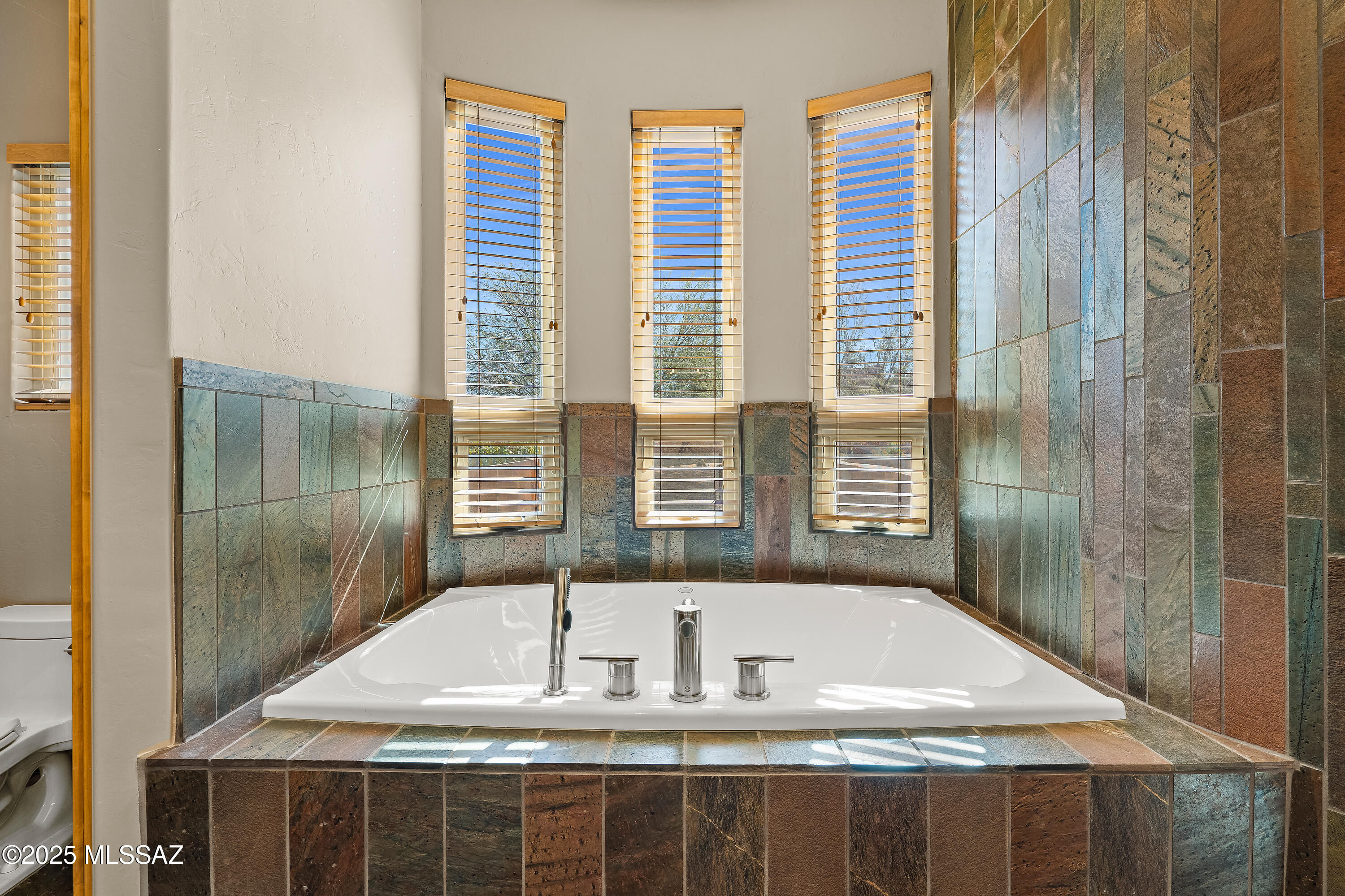 Coyote Creek (1-395) - Residential