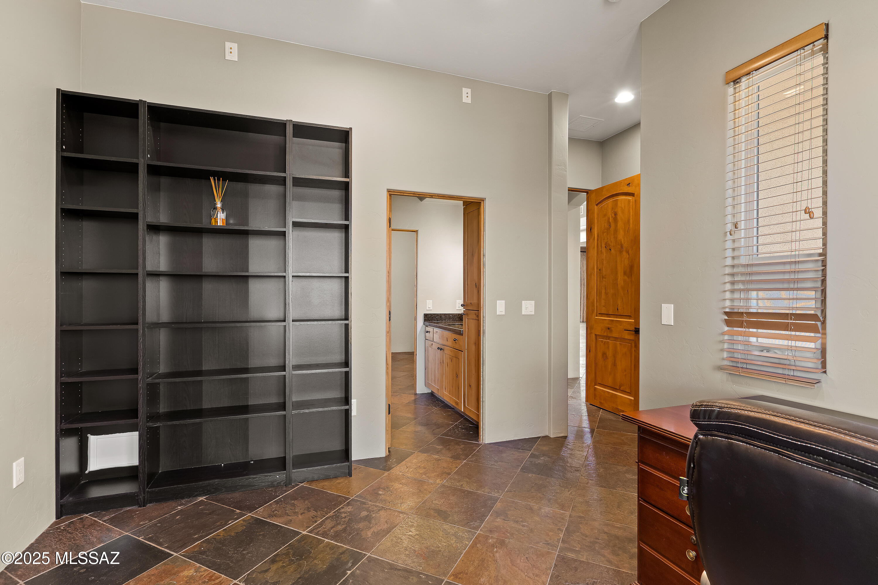 Coyote Creek (1-395) - Residential