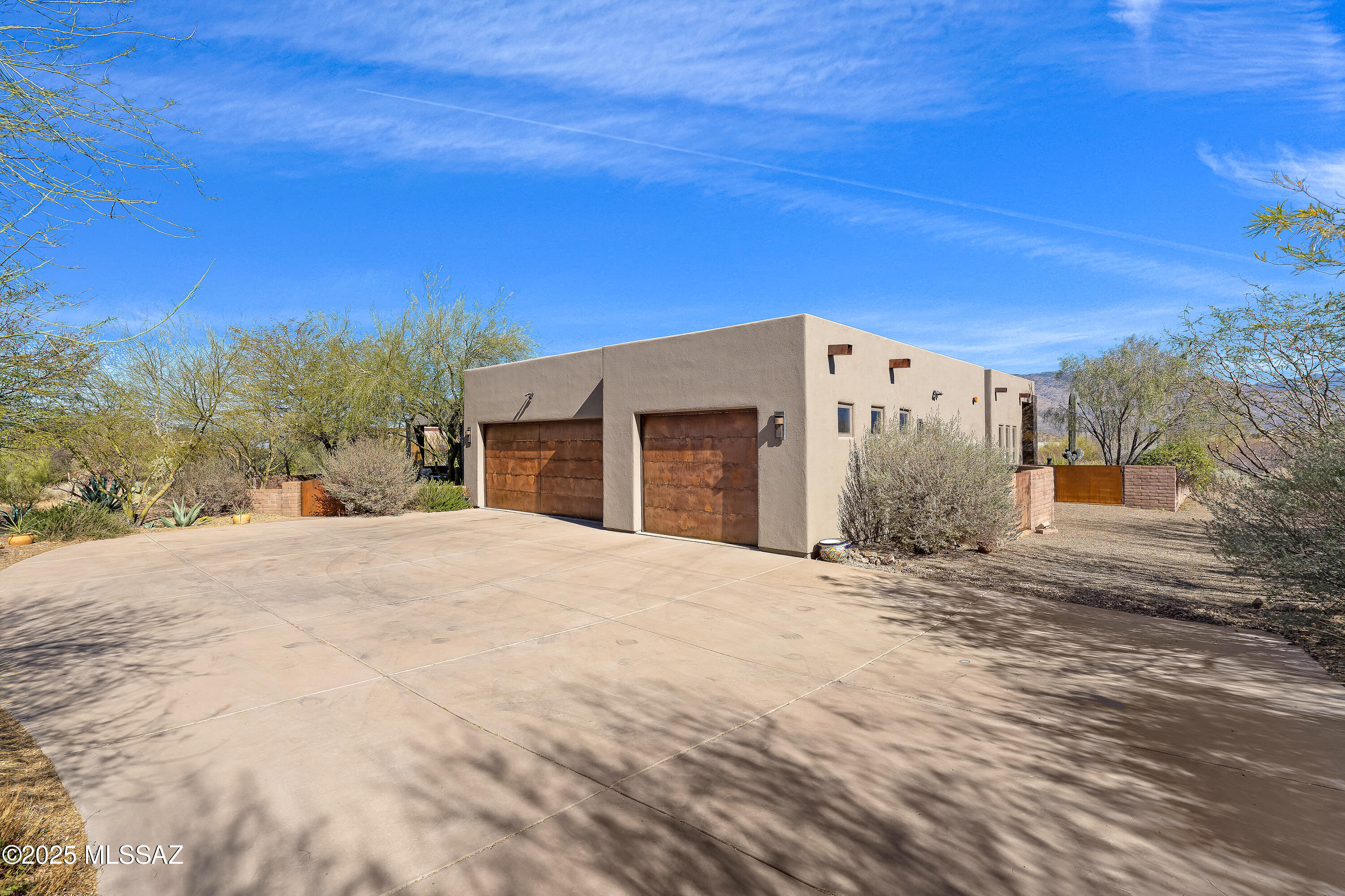 Coyote Creek (1-395) - Residential