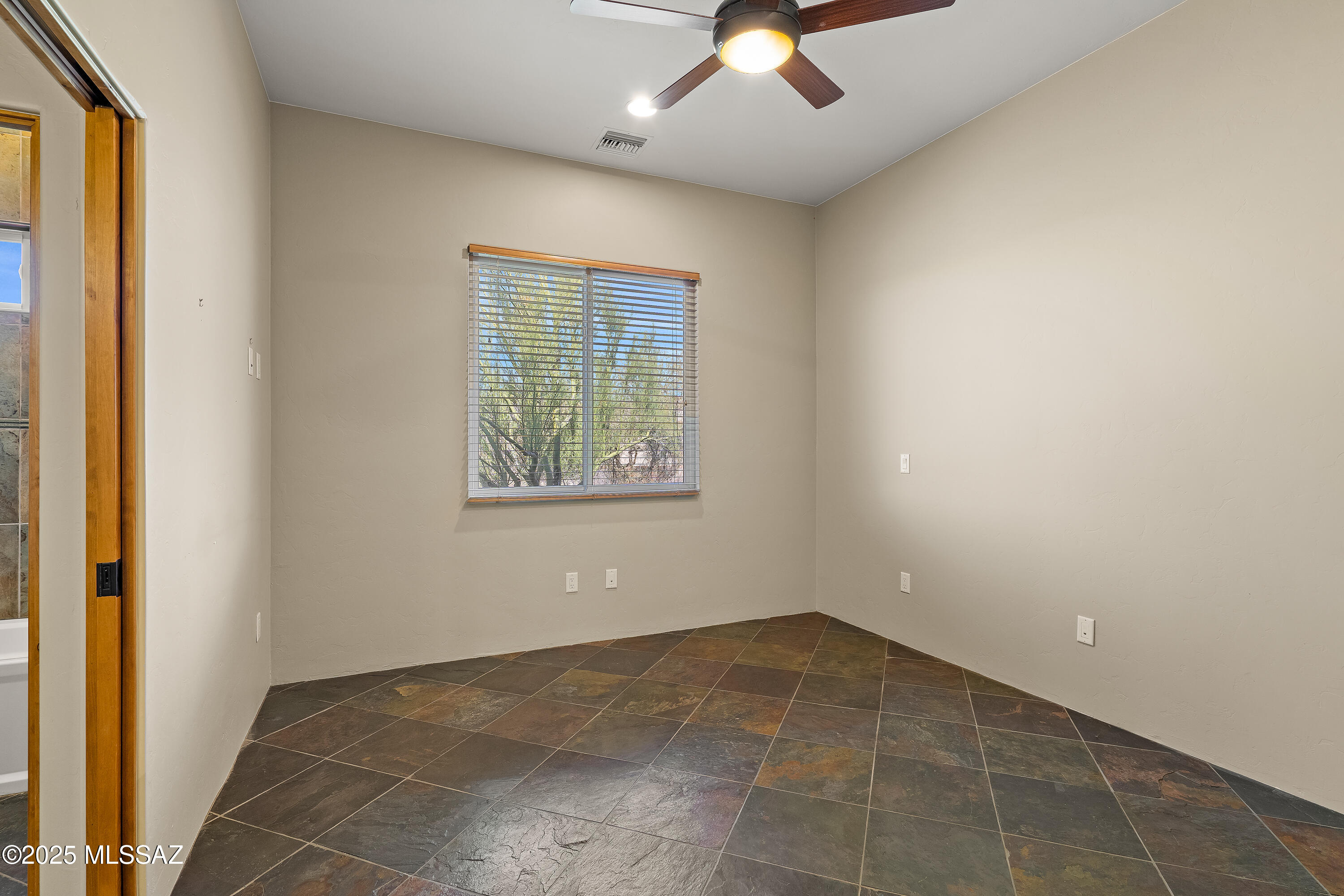 Coyote Creek (1-395) - Residential