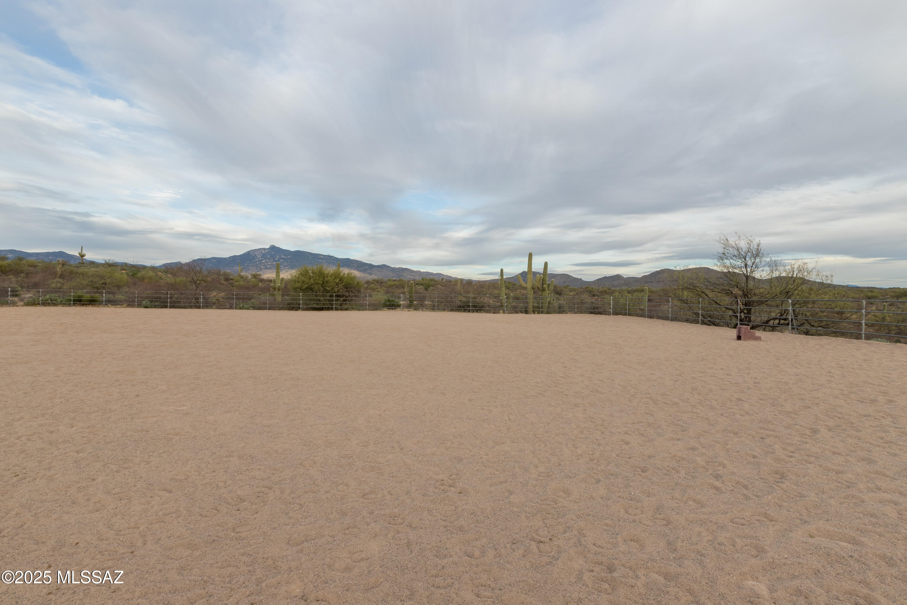 Coyote Creek (1-395) - Residential