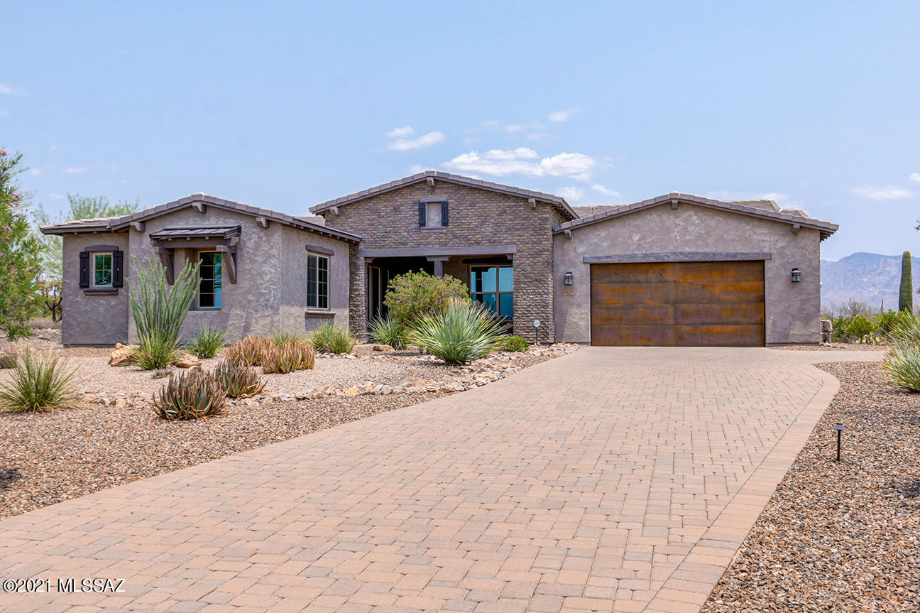 Semi Custom home built by Maracay Homes on East facing VIEW 3/4 acre homesite with Catalina, Tortolita, Tucson Mtn VIEWS. Sunrise/Sunset Views too!  Gated Tortolita Vistas Community. This home is loaded with upgrades and features/benefits.  See attached Features List in Documents.  
This is a must see.  Available with short closing time frame if desired.