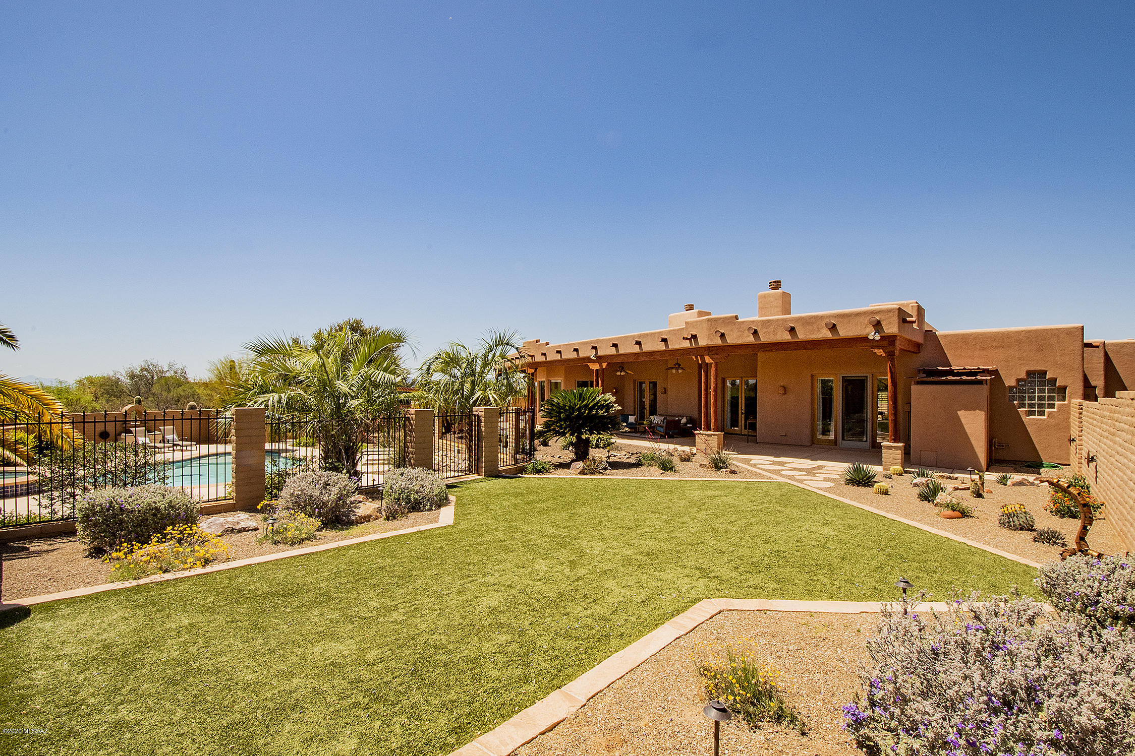 Rancho De Suenos (1-12) - Residential
