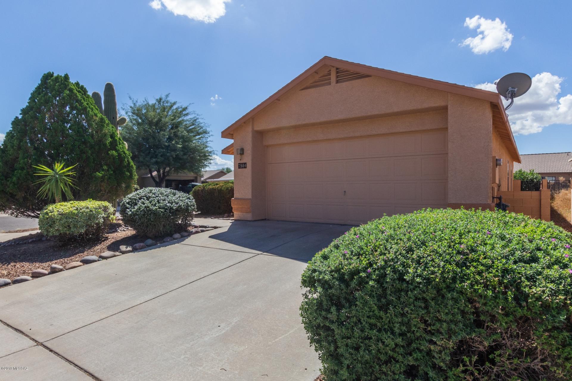 Elliott Homes At Rita Ranch (1-521) - Residential