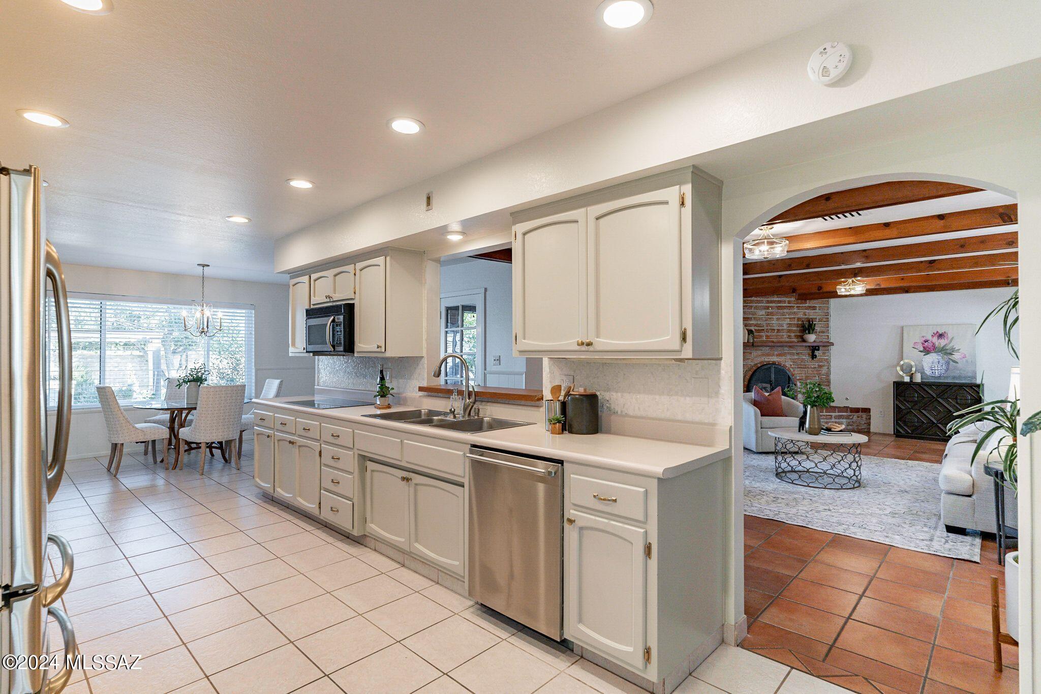 Catalina Foothills Estates NO. 7 - Residential