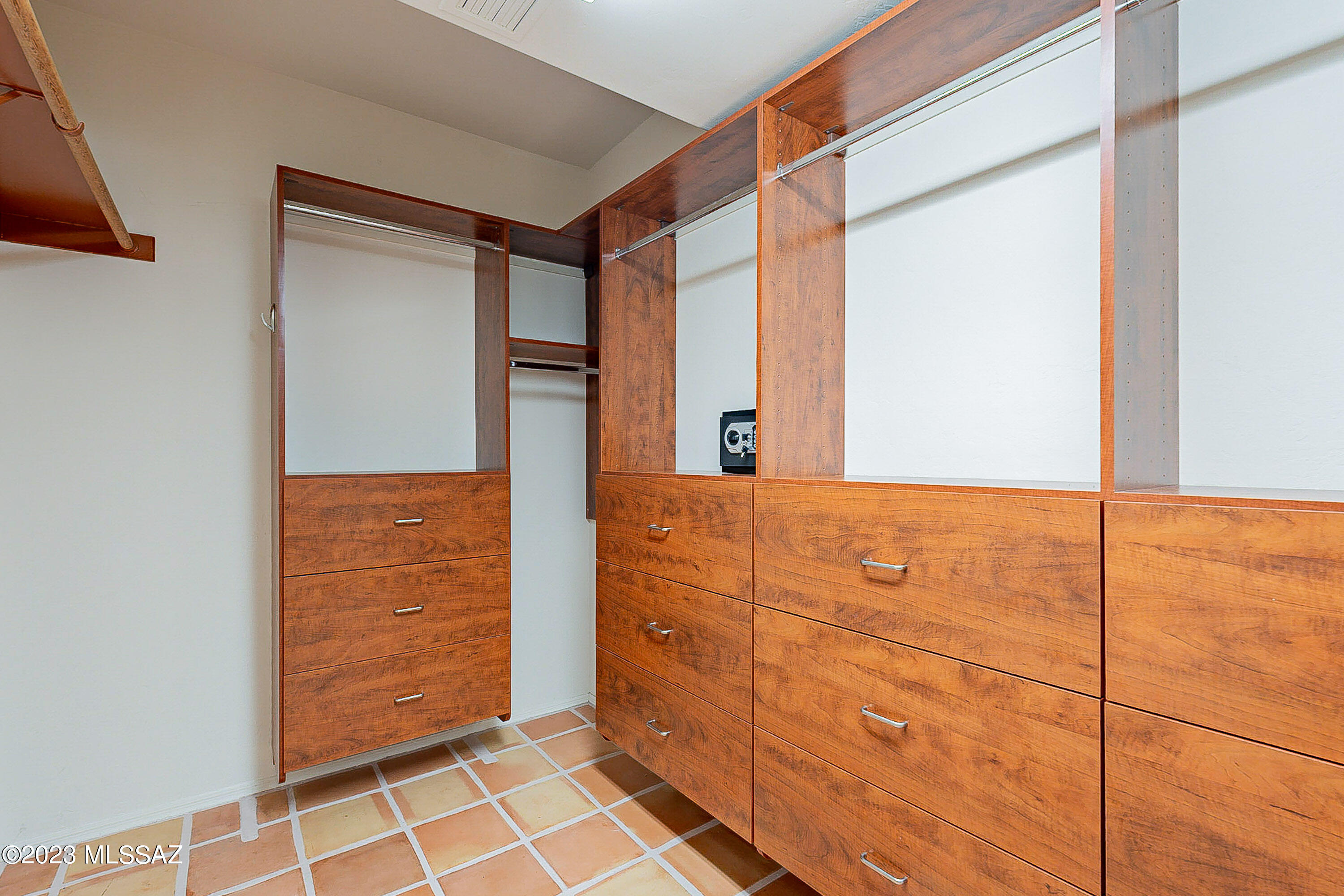 Ventana Serena (1-46) - Residential