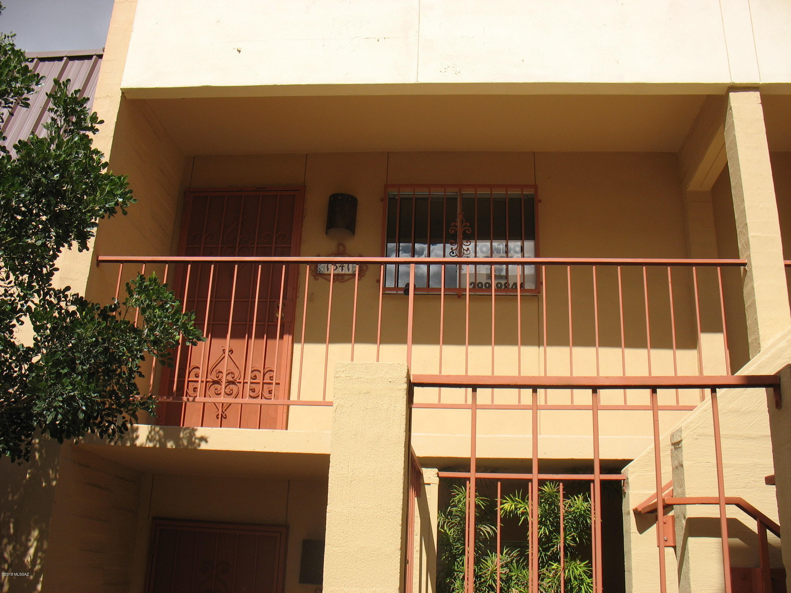 Villa Paraiso (1-67) - Residential