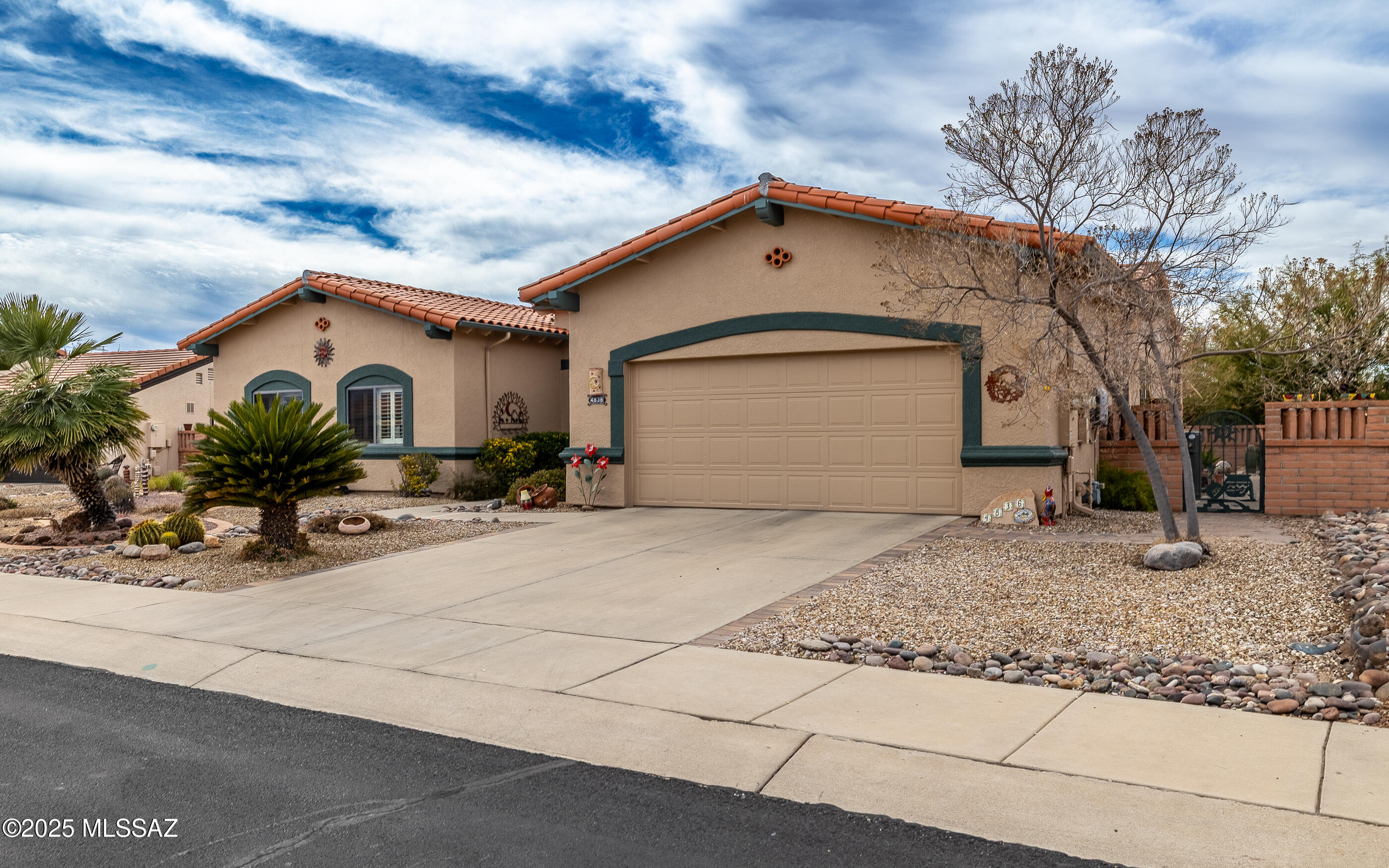 San Ignacio Vistas (1-223) - Residential