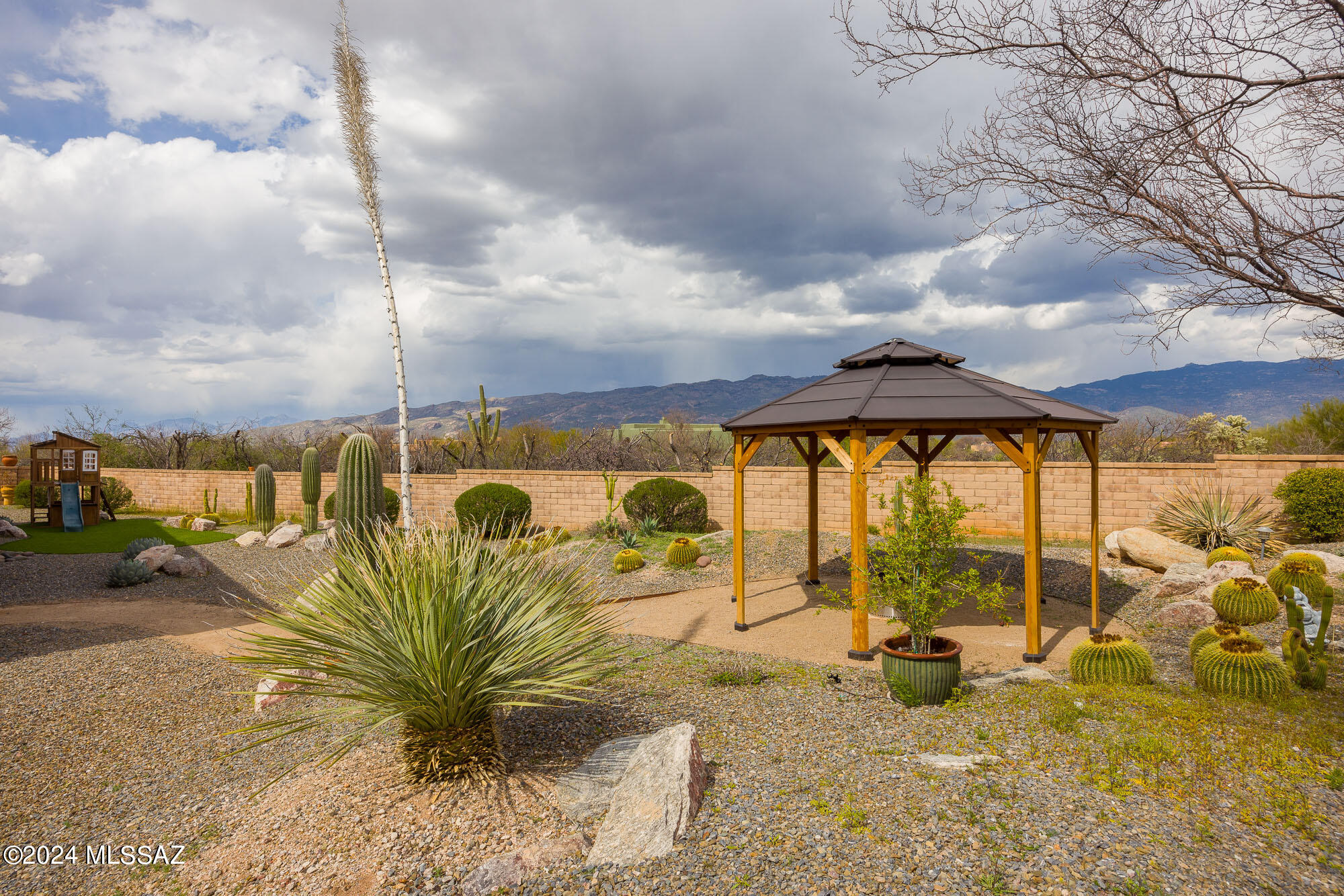 Coyote Creek (1-395) - Residential