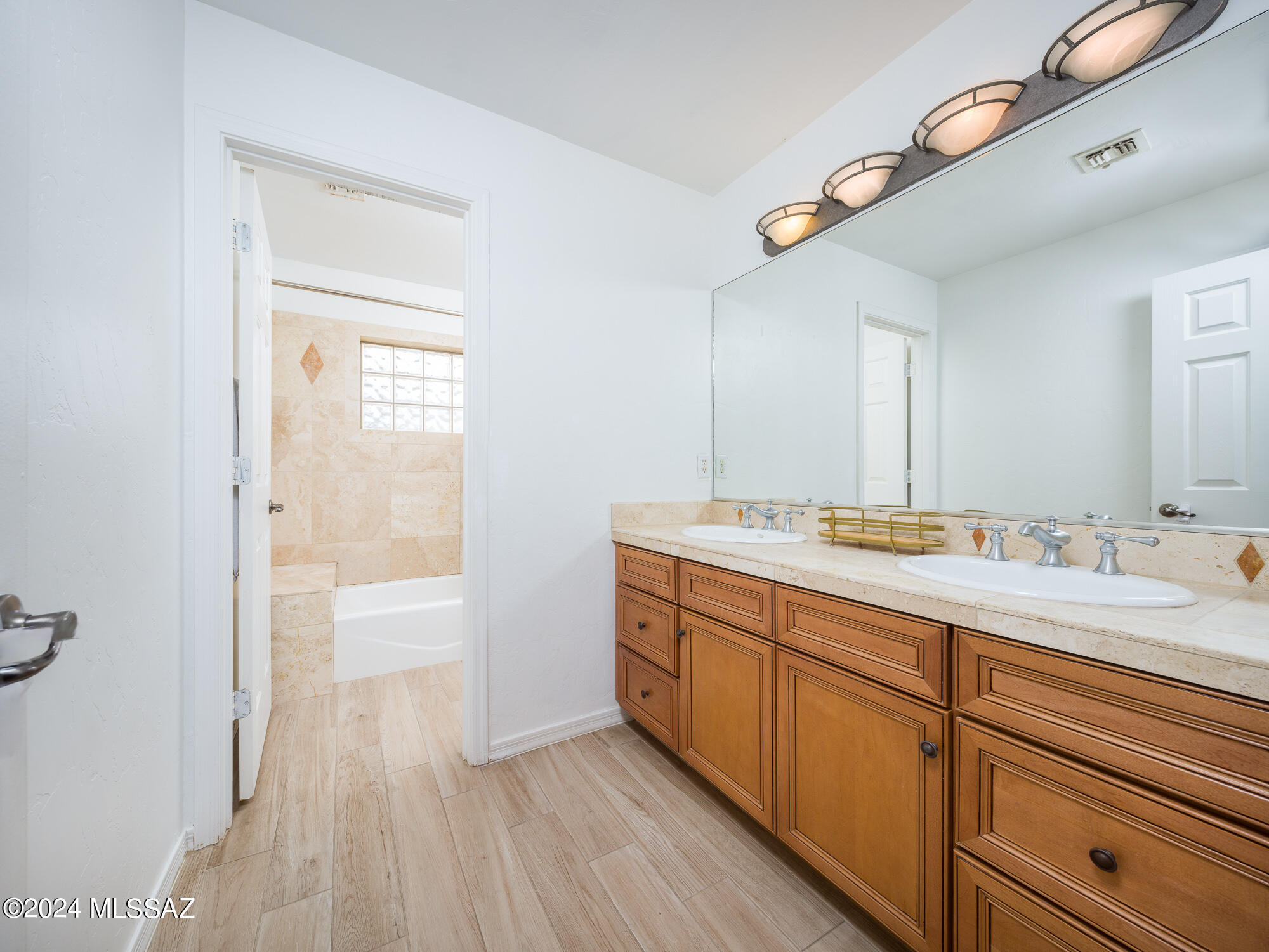 Coyote Creek (1-395) - Residential