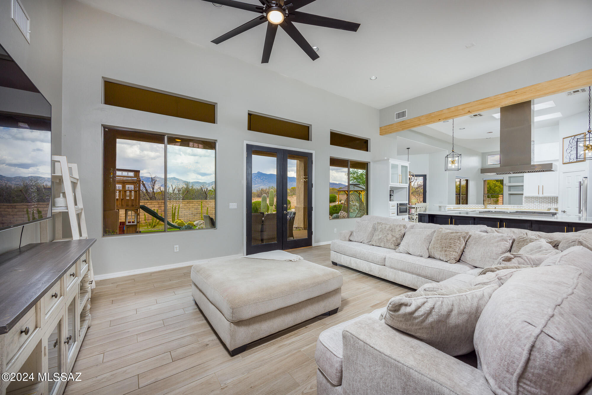 Coyote Creek (1-395) - Residential