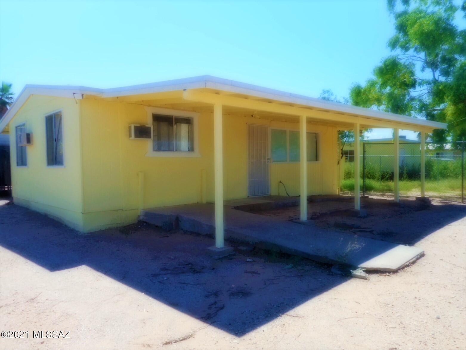 Pueblo Gardens - Residential