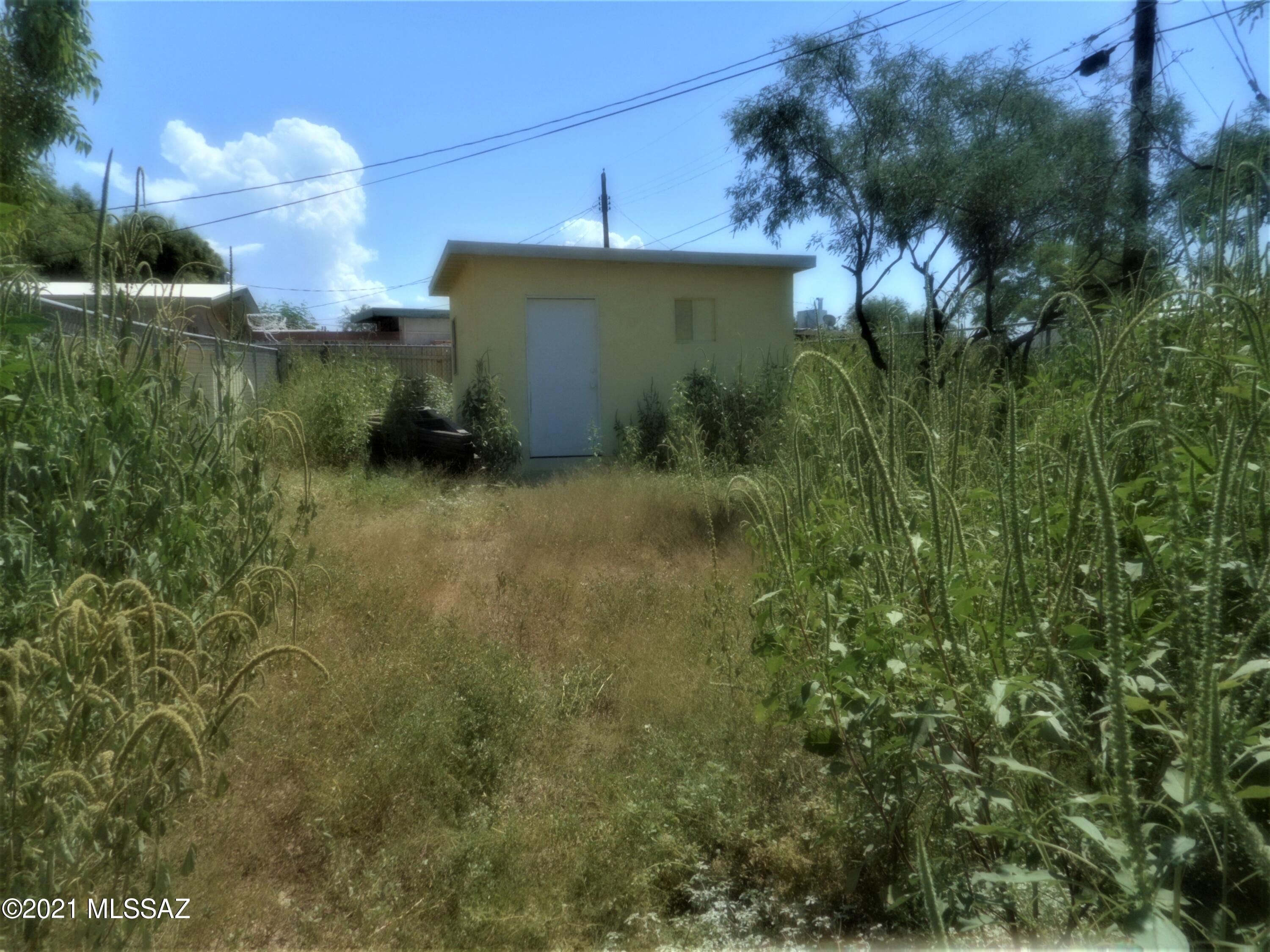 Pueblo Gardens - Residential