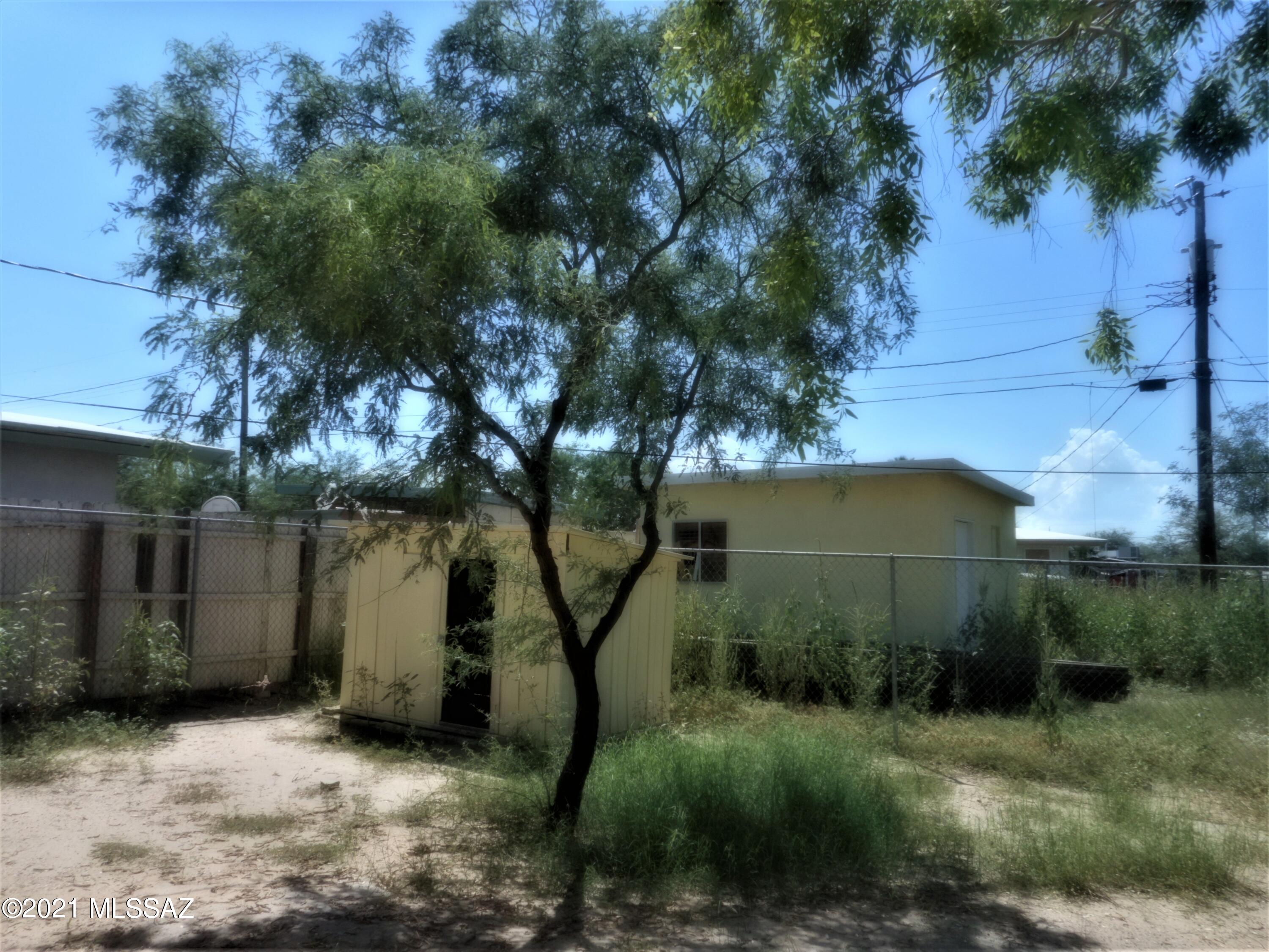 Pueblo Gardens - Residential
