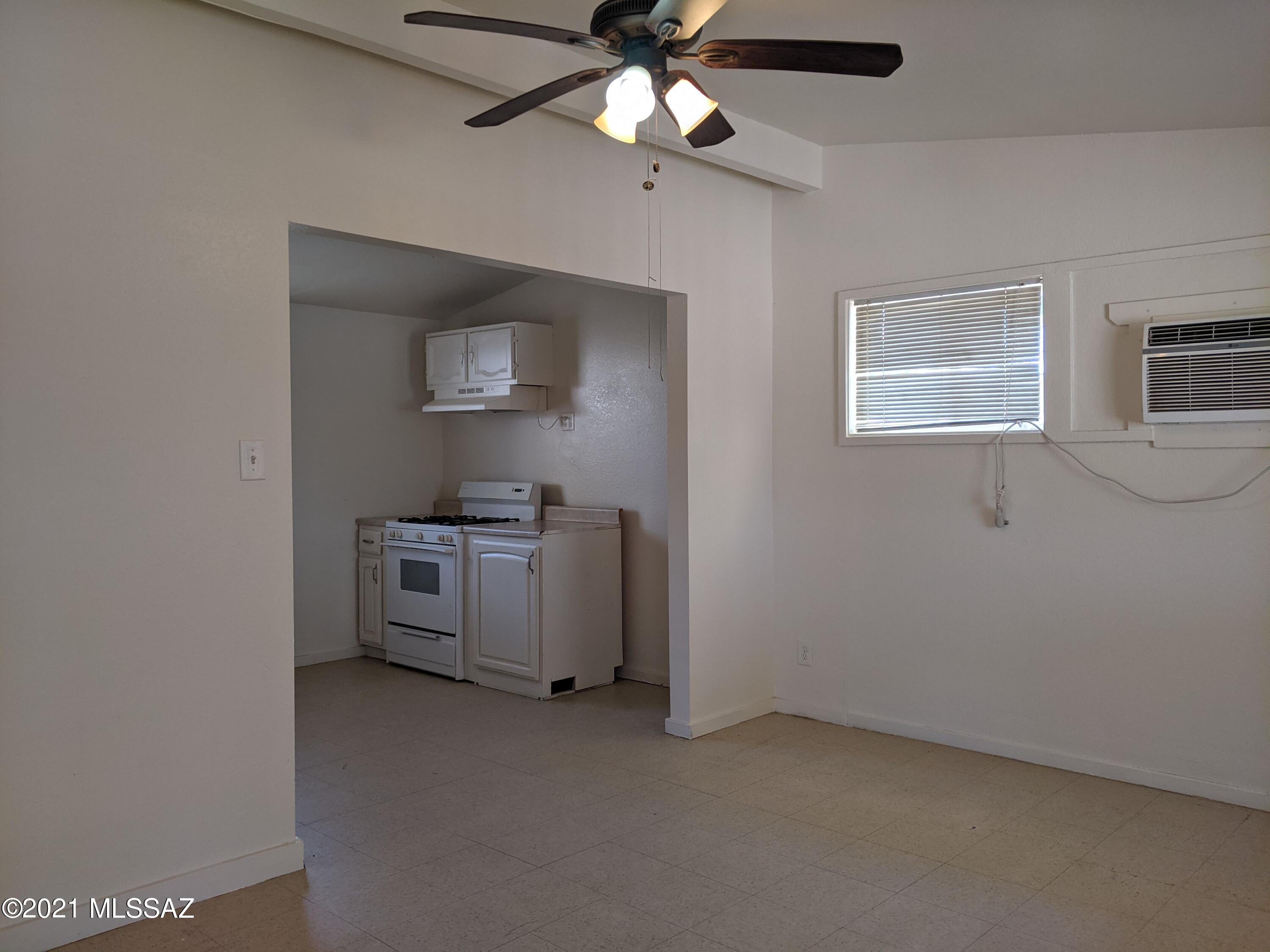 Pueblo Gardens - Residential