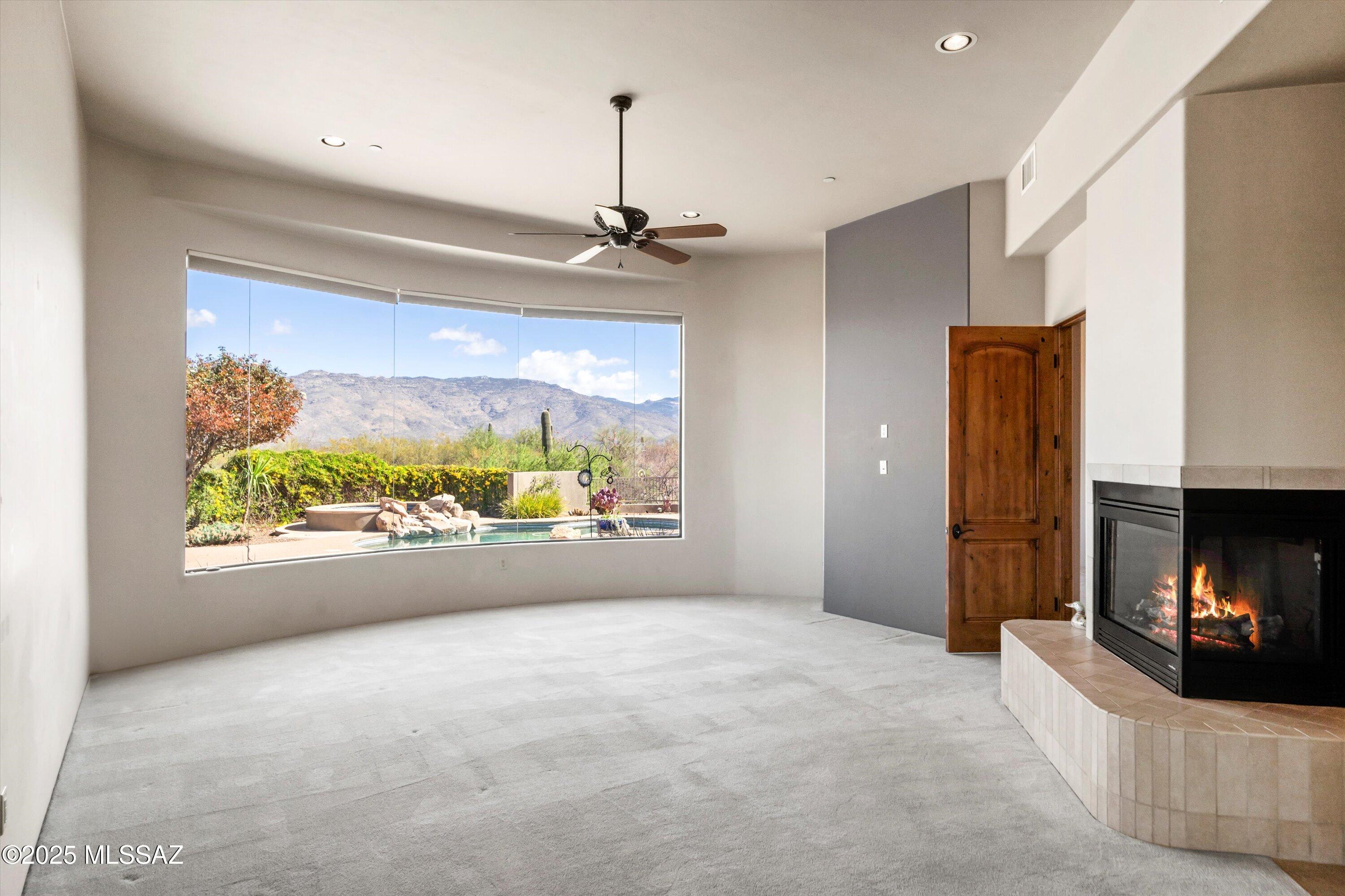 Coyote Creek (1-395) - Residential
