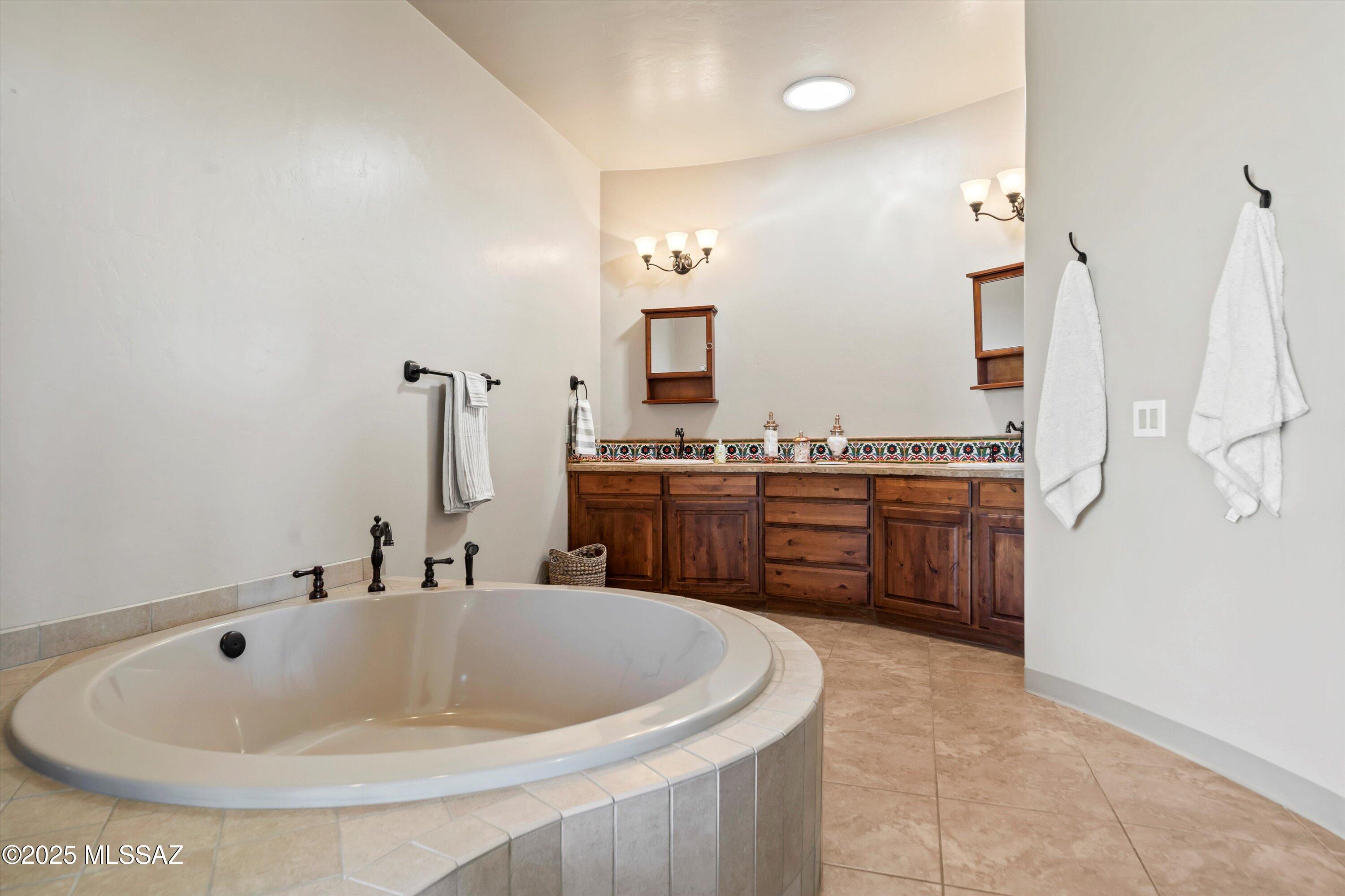 Coyote Creek (1-395) - Residential