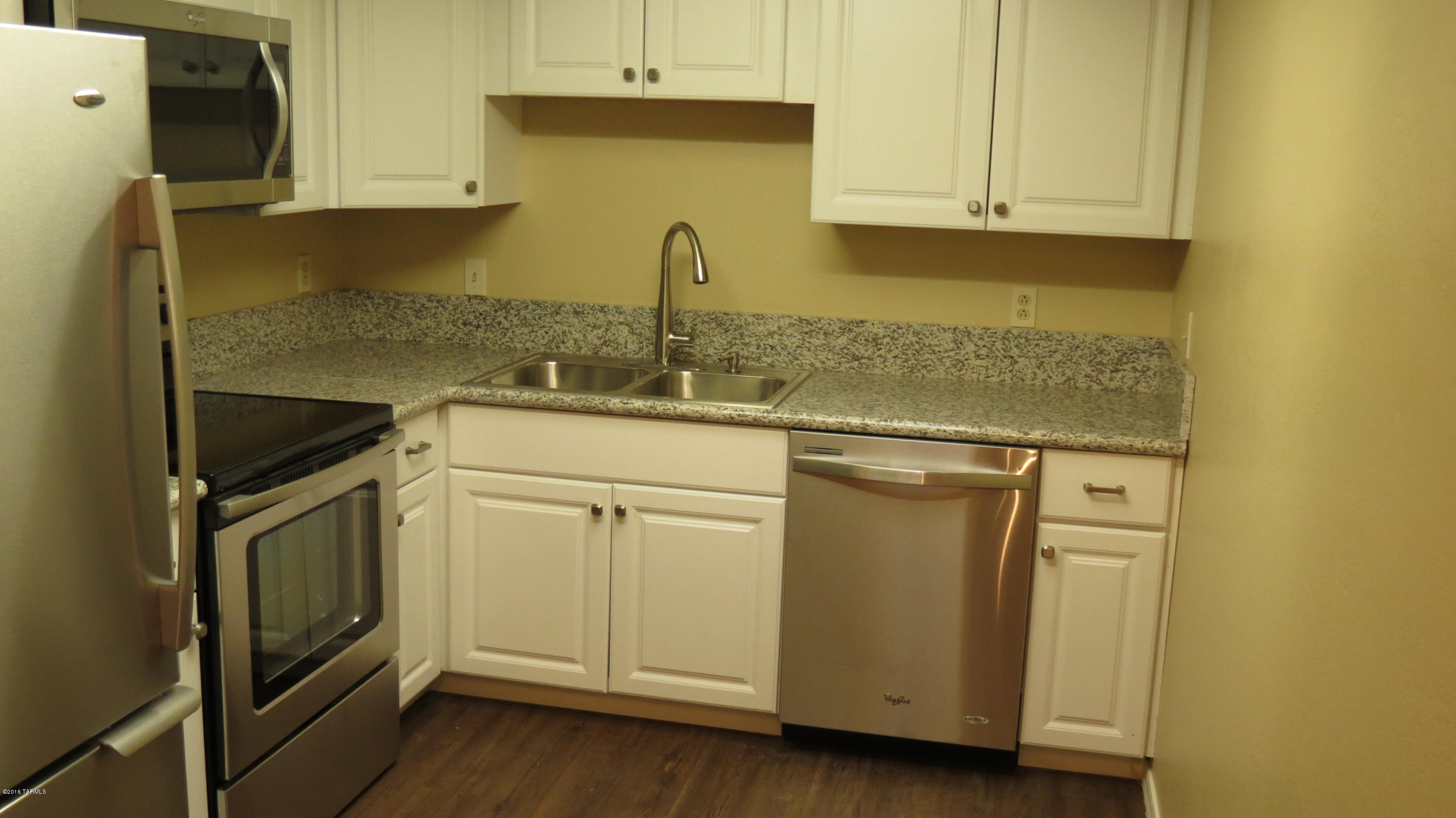 Las Casas Bellas Condo (1-44) - Residential Lease