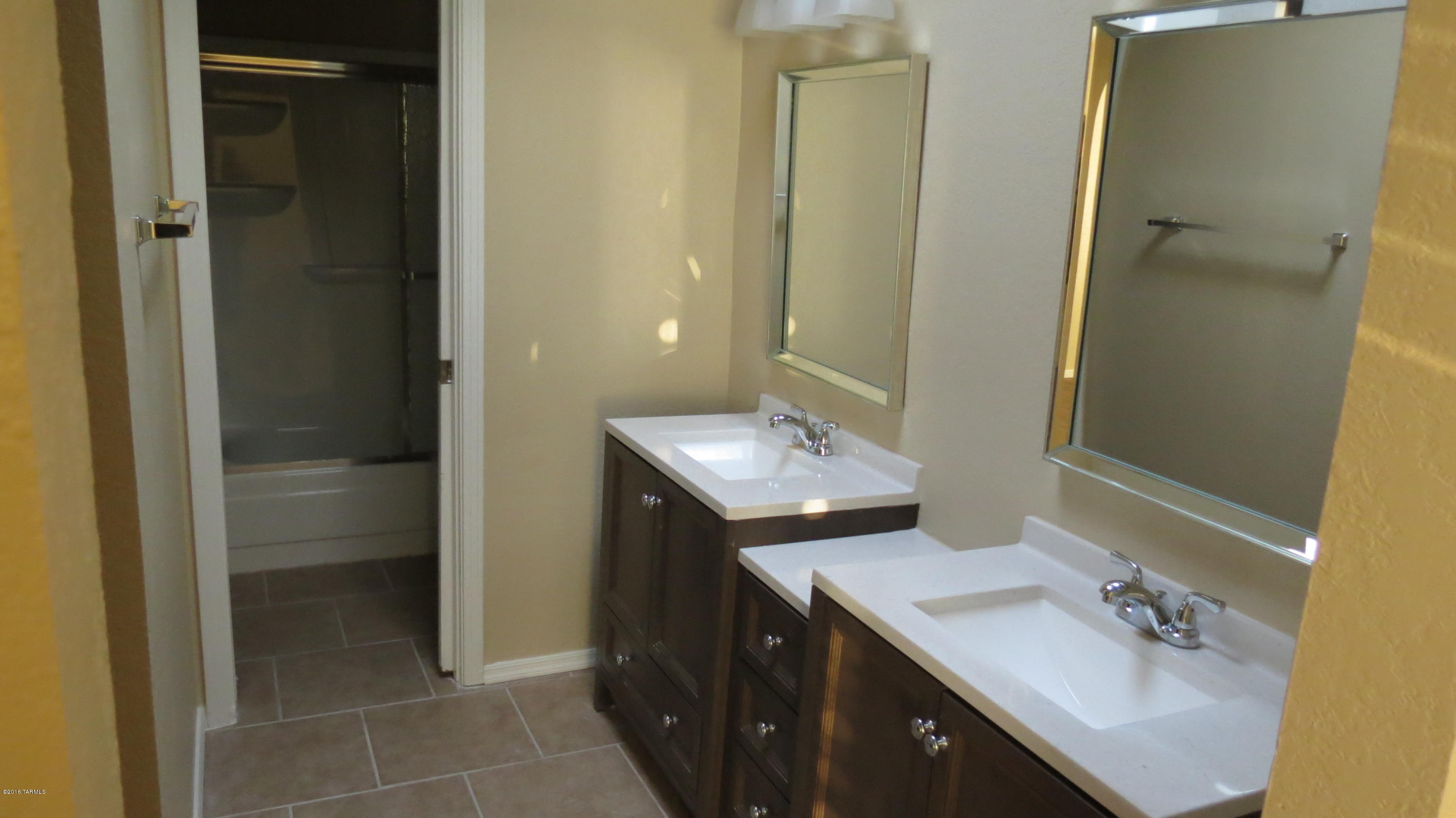 Las Casas Bellas Condo (1-44) - Residential Lease