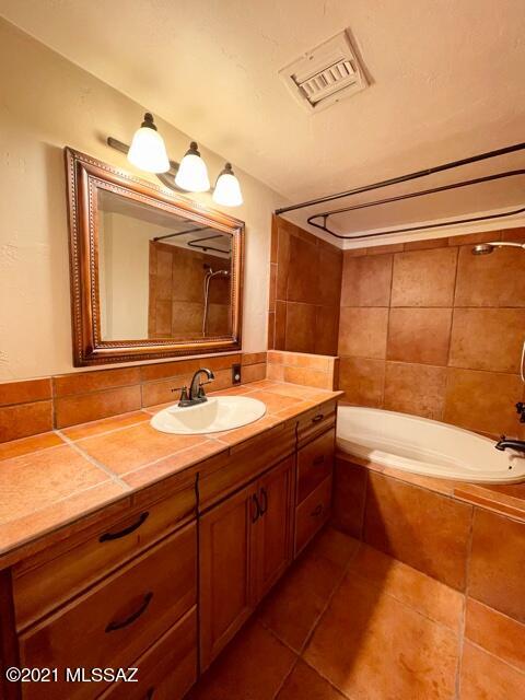 Wilmot Desert Estates - Residential Lease
