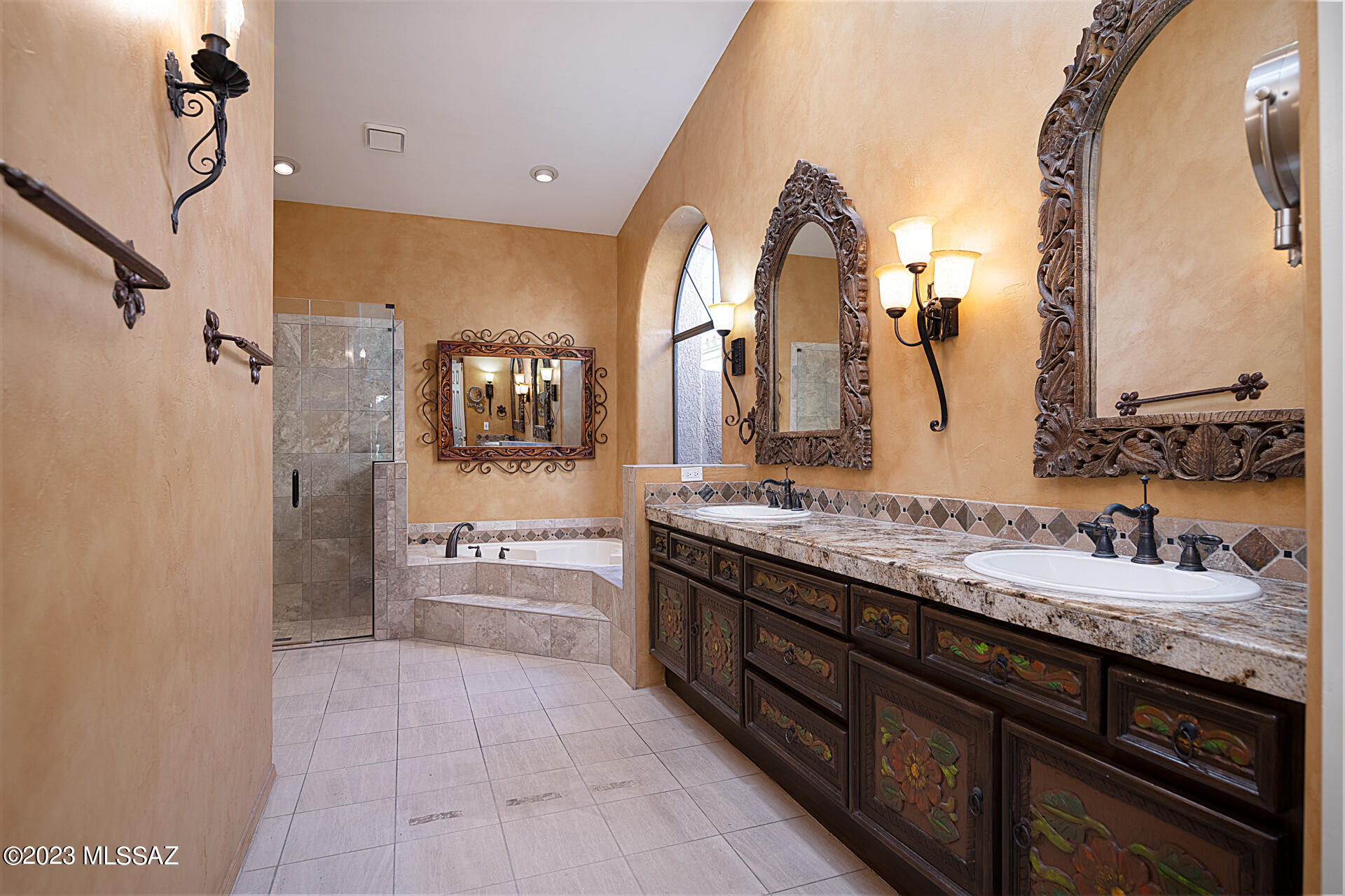 Ventana Canyon Golf Villas - Residential