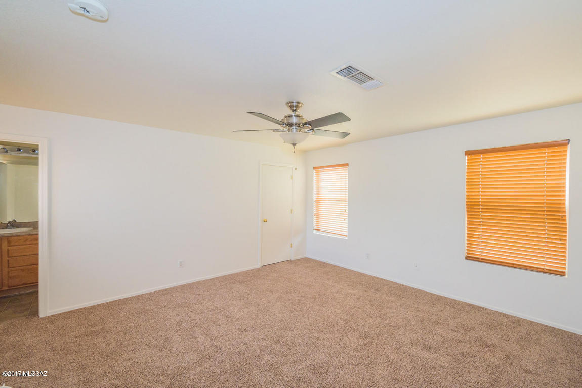 Riverhaven (1-373) - Residential Lease