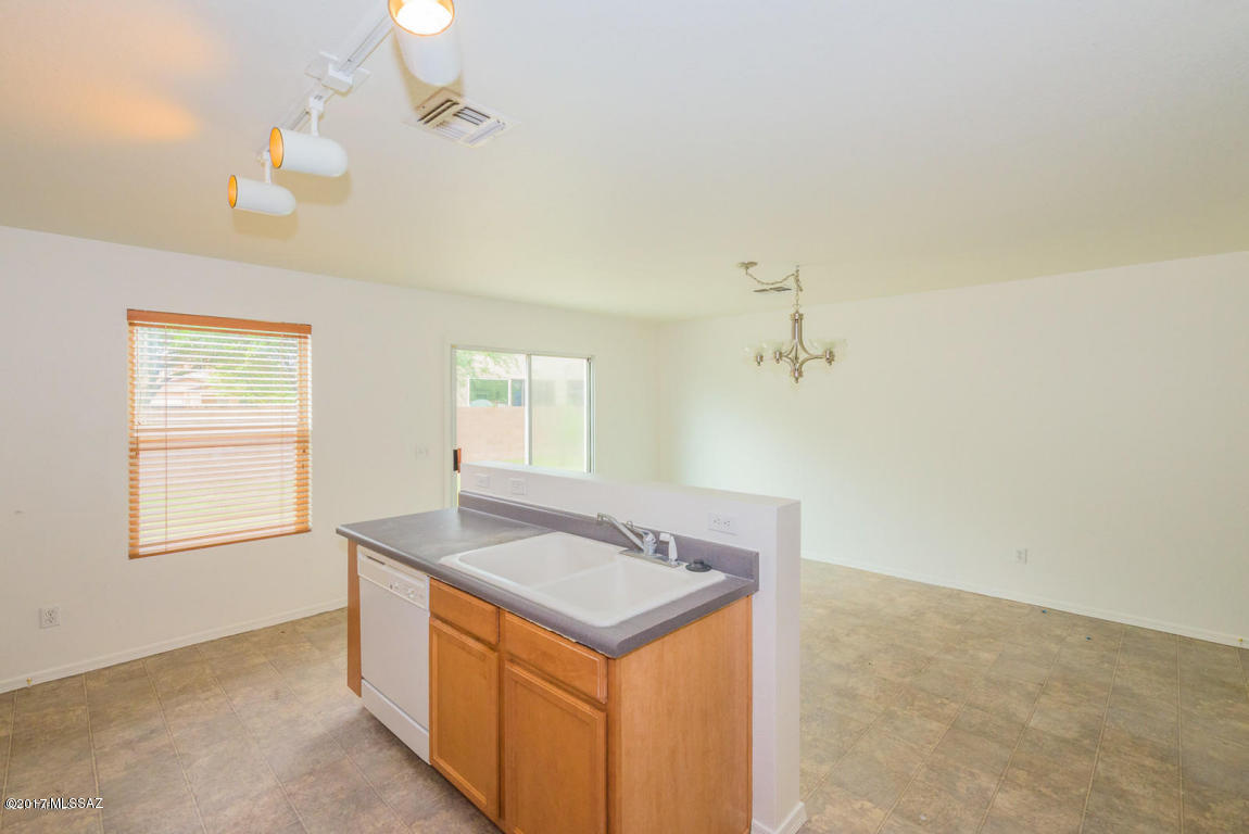 Riverhaven (1-373) - Residential Lease