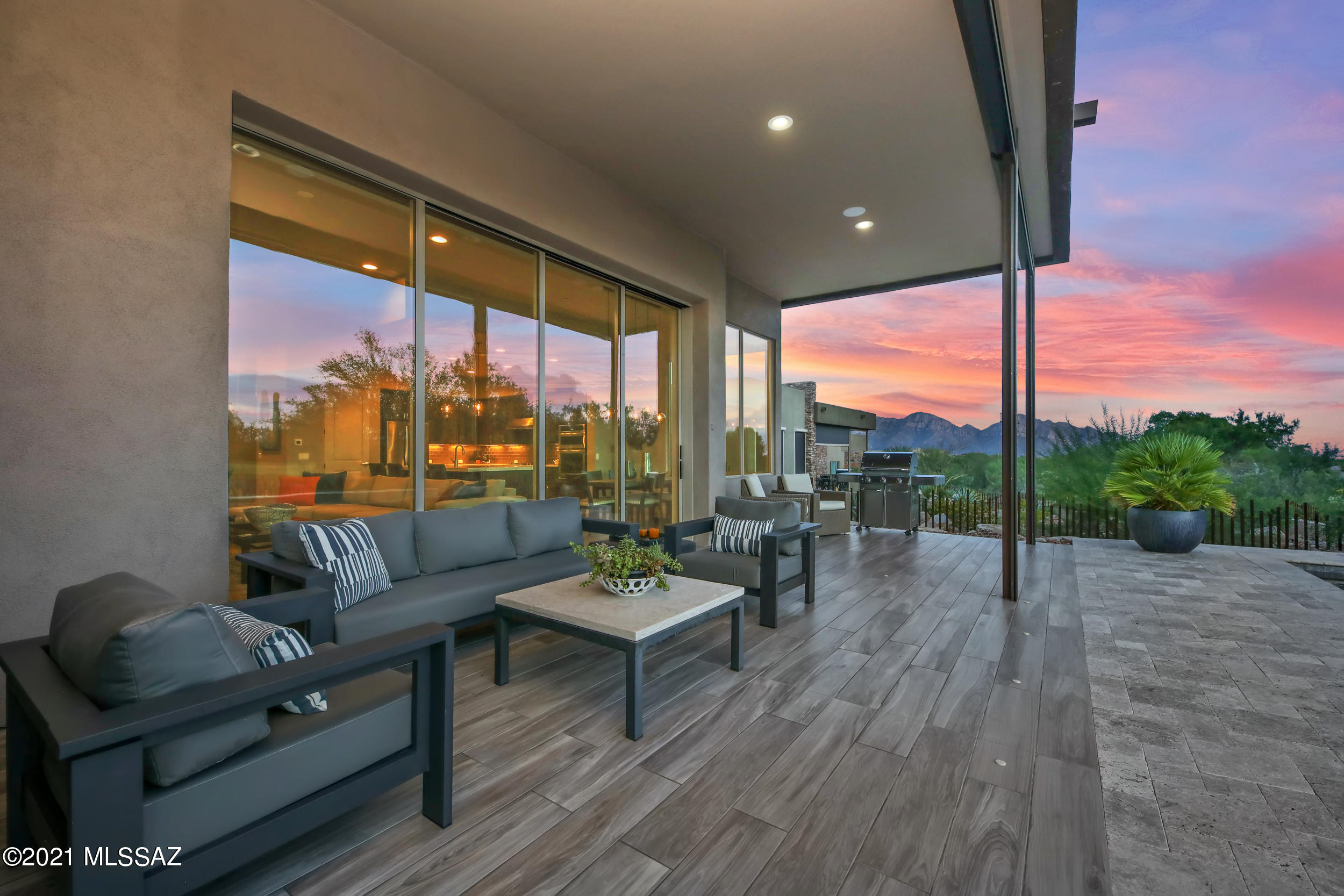 The Enclave At Stone Canyon V - Residential